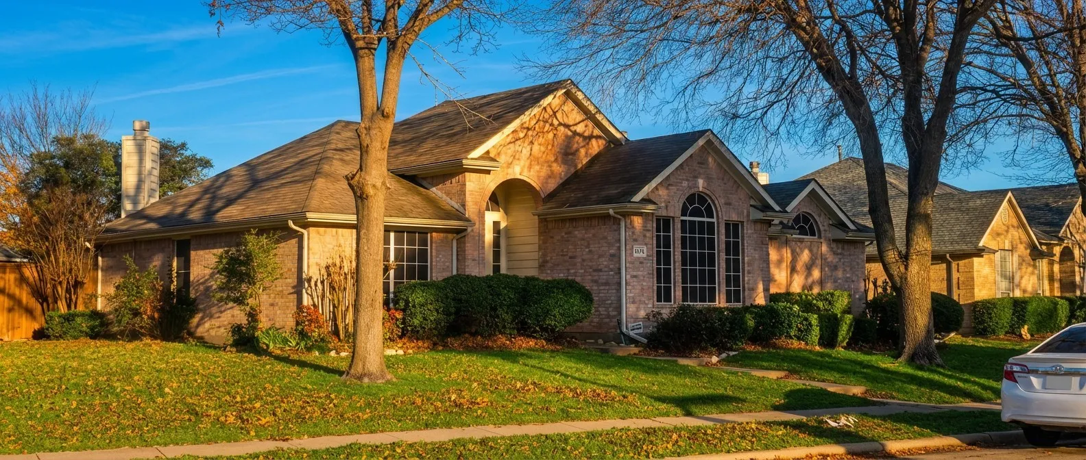 Single Family Residence For Sale in Dallas County , 2614 Pecan Meadow Drive, Garland, Texas 75040, 3 Bedroom, 2 Bathroom, 2 Garage spaces, 1,787 Sqft, built in 1996, mls#21170789, Real Estate Agent in Garland, Homes For Sale in Dallas county, Homes For Sale in Garland, Realtor in Garland Texas, Real Estate Brokerage Independent Realty Texas, Luminita Cordes Realtor