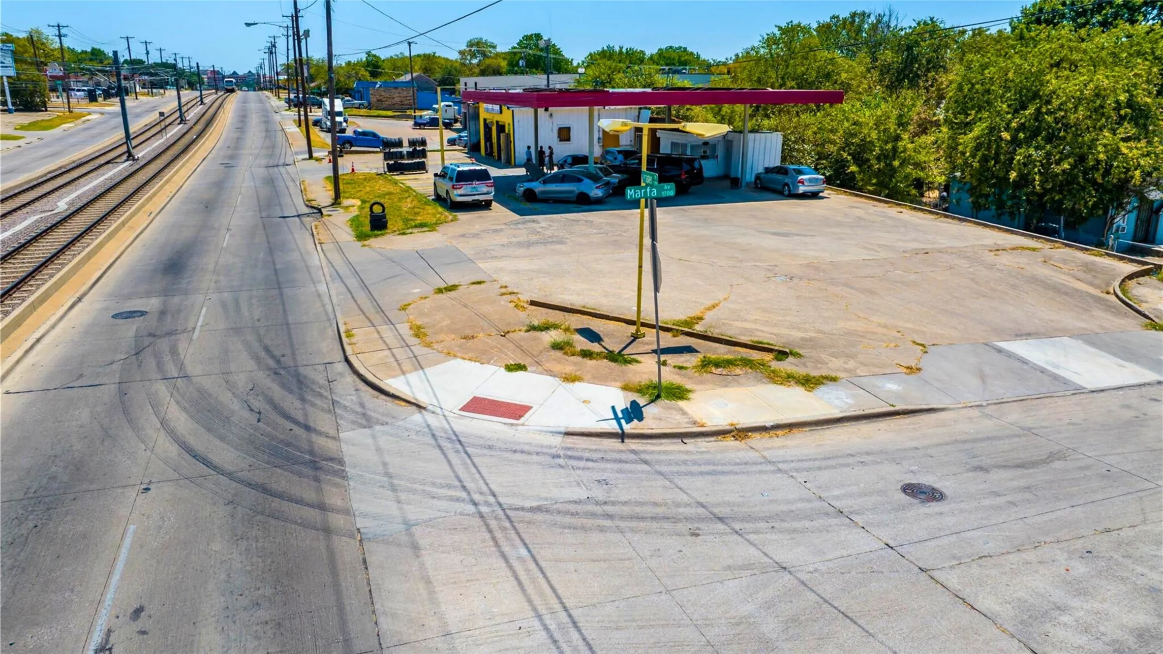 Retail For Sale in Dallas County , 3701 Lancaster Road, Dallas, Texas 75216, 0, 0, Garage spaces, 0 Sqft, built in 1976, Preowned, Price $599,000, mls#21170983, Real Estate Agent in Dallas, Homes For Sale in Dallas county, Homes For Sale in Dallas, Realtor in Dallas Texas, Real Estate Brokerage Independent Realty Texas, Luminita Cordes Realtor