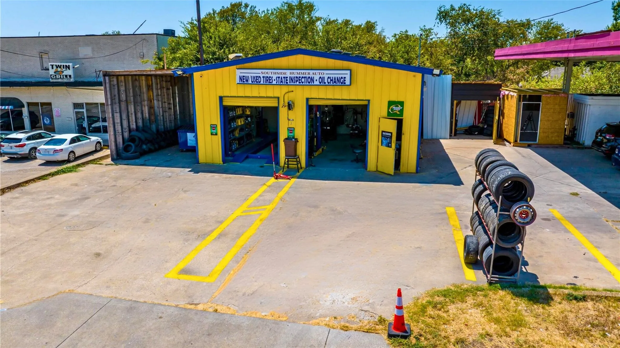 Retail For Sale in Dallas County , 3701 Lancaster Road, Dallas, Texas 75216, 0, 0, Garage spaces, 0 Sqft, built in 1976, Preowned, Price $599,000, mls#21170983, Real Estate Agent in Dallas, Homes For Sale in Dallas county, Homes For Sale in Dallas, Realtor in Dallas Texas, Real Estate Brokerage Independent Realty Texas, Luminita Cordes Realtor
