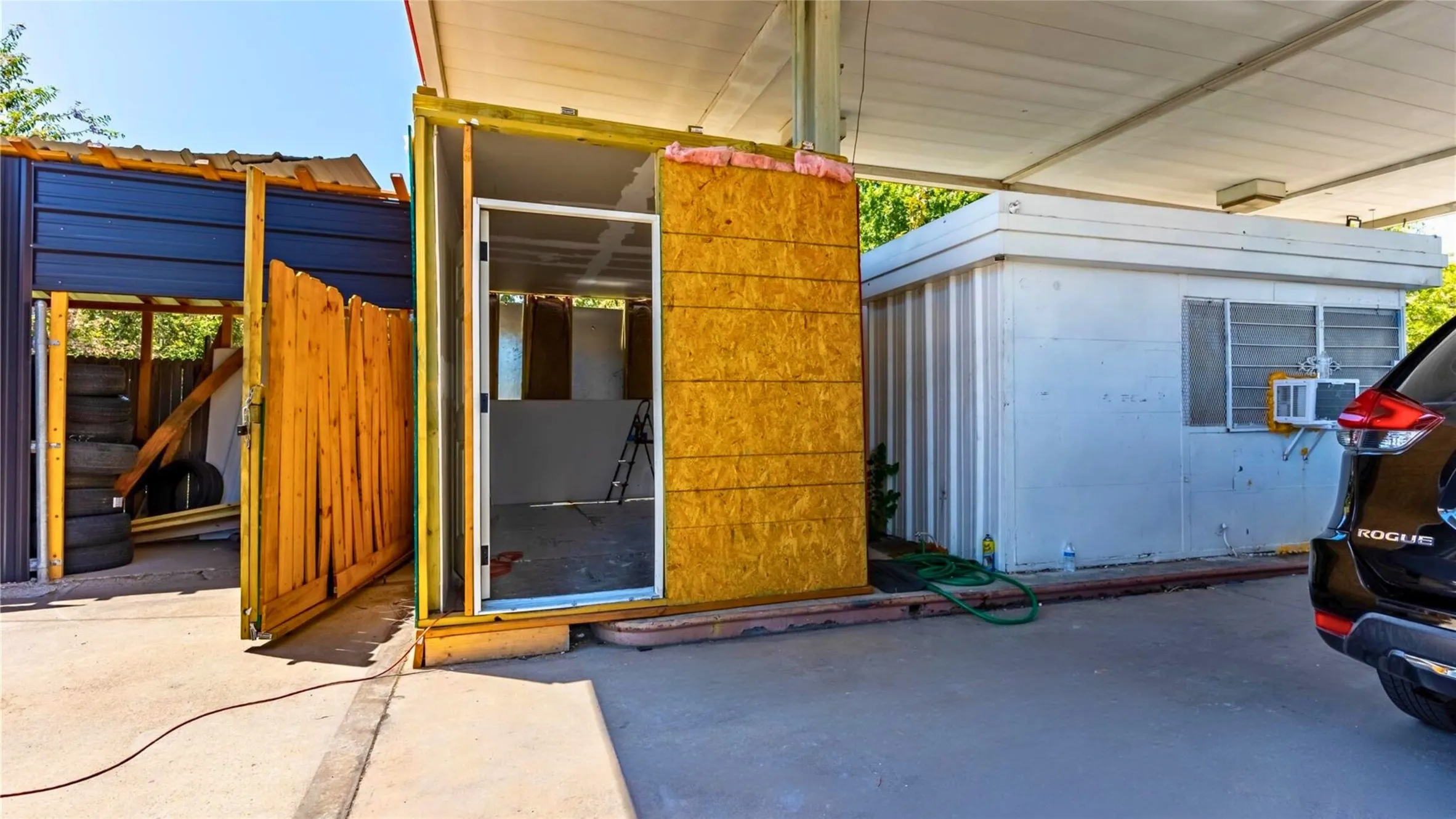 Retail For Sale in Dallas County , 3701 Lancaster Road, Dallas, Texas 75216, 0, 0, Garage spaces, 0 Sqft, built in 1976, Preowned, Price $599,000, mls#21170983, Real Estate Agent in Dallas, Homes For Sale in Dallas county, Homes For Sale in Dallas, Realtor in Dallas Texas, Real Estate Brokerage Independent Realty Texas, Luminita Cordes Realtor