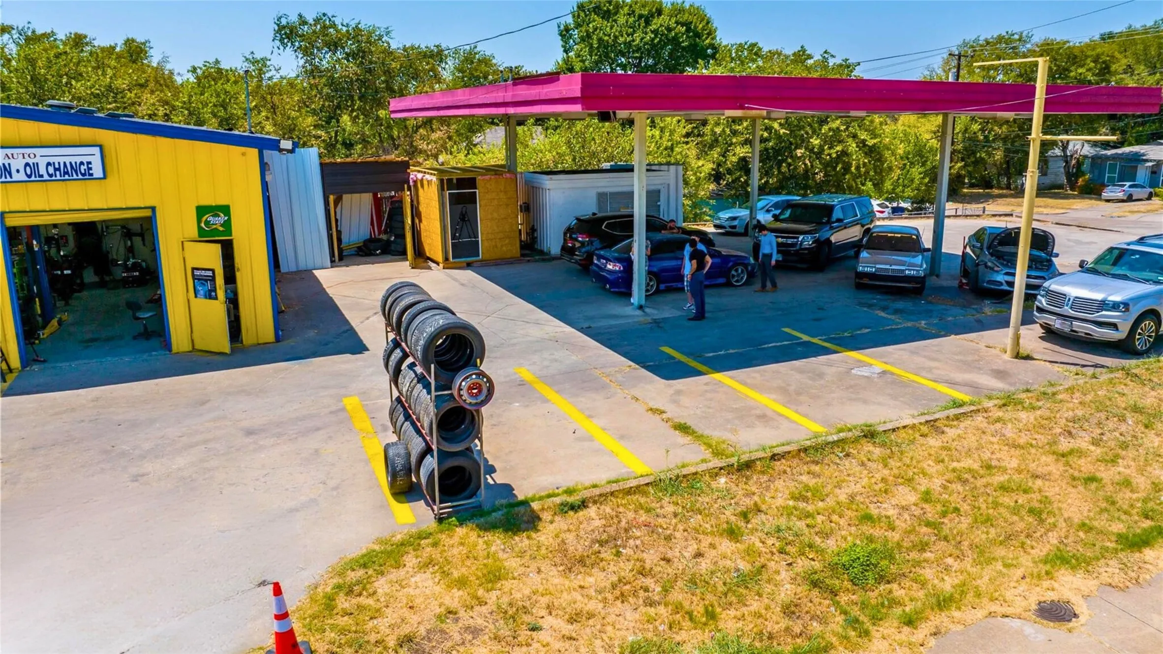 Retail For Sale in Dallas County , 3701 Lancaster Road, Dallas, Texas 75216, 0, 0, Garage spaces, 0 Sqft, built in 1976, Preowned, Price $599,000, mls#21170983, Real Estate Agent in Dallas, Homes For Sale in Dallas county, Homes For Sale in Dallas, Realtor in Dallas Texas, Real Estate Brokerage Independent Realty Texas, Luminita Cordes Realtor