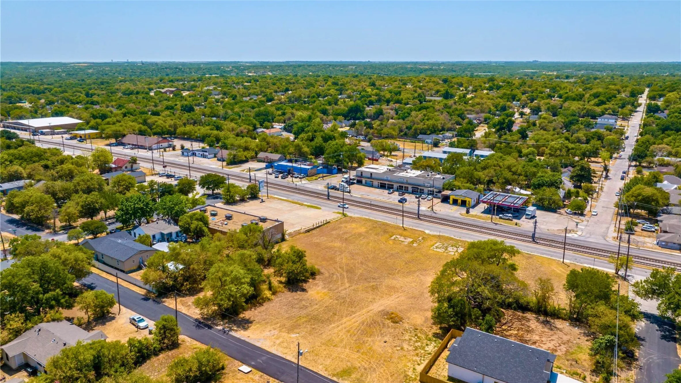 Retail For Sale in Dallas County , 3701 Lancaster Road, Dallas, Texas 75216, 0, 0, Garage spaces, 0 Sqft, built in 1976, Preowned, Price $599,000, mls#21170983, Real Estate Agent in Dallas, Homes For Sale in Dallas county, Homes For Sale in Dallas, Realtor in Dallas Texas, Real Estate Brokerage Independent Realty Texas, Luminita Cordes Realtor