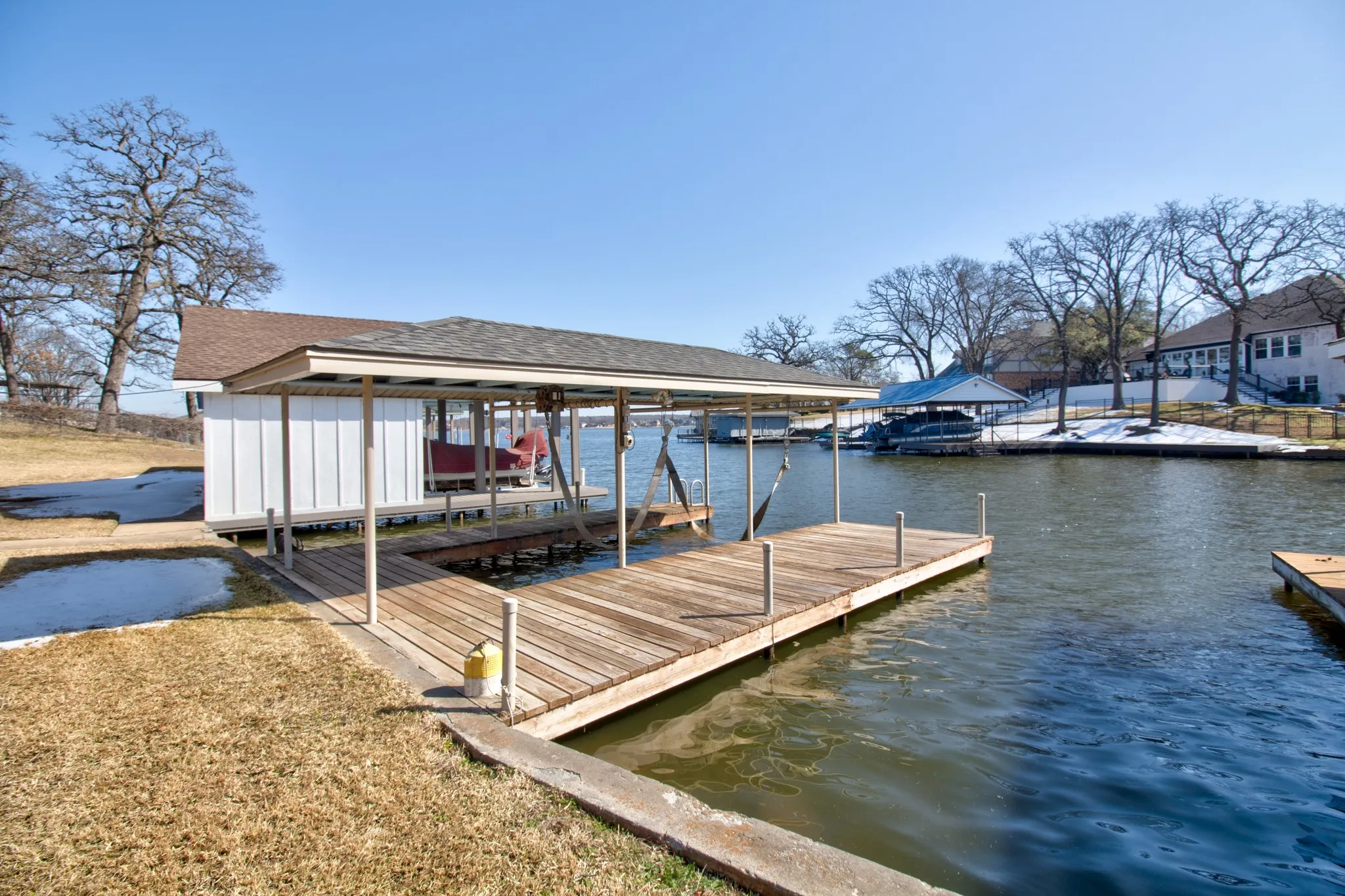 Single Family Residence For Sale in Cooke County , 207 Kiowa Drive W, Lake Kiowa, Texas 76240, 3 Bedroom, 3 Bathroom, 2 Garage spaces, 2,392 Sqft, built in 1975, Preowned, mls#21169655, Real Estate Agent in Lake Kiowa, Homes For Sale in Cooke county, Homes For Sale in Lake Kiowa, Realtor in Lake Kiowa Texas, Real Estate Brokerage Independent Realty Texas, Luminita Cordes Realtor