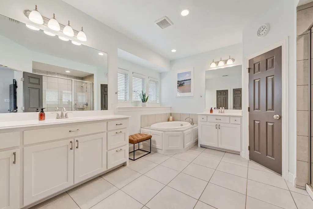Single Family Residence For Sale in Collin County , 1635 Nancy Drive, Wylie, Texas 75098, 4 Bedroom, 3 Bathroom, 3 Garage spaces, 2,387 Sqft, built in 2018, Preowned, mls#21169857, Real Estate Agent in Wylie, Homes For Sale in Collin county, Homes For Sale in Wylie, Realtor in Wylie Texas, Real Estate Brokerage Independent Realty Texas, Luminita Cordes Realtor