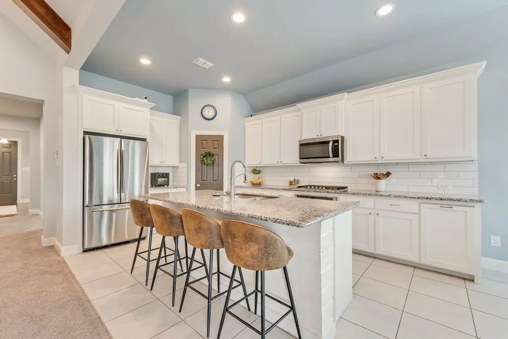 Single Family Residence For Sale in Collin County , 1635 Nancy Drive, Wylie, Texas 75098, 4 Bedroom, 3 Bathroom, 3 Garage spaces, 2,387 Sqft, built in 2018, Preowned, mls#21169857, Real Estate Agent in Wylie, Homes For Sale in Collin county, Homes For Sale in Wylie, Realtor in Wylie Texas, Real Estate Brokerage Independent Realty Texas, Luminita Cordes Realtor