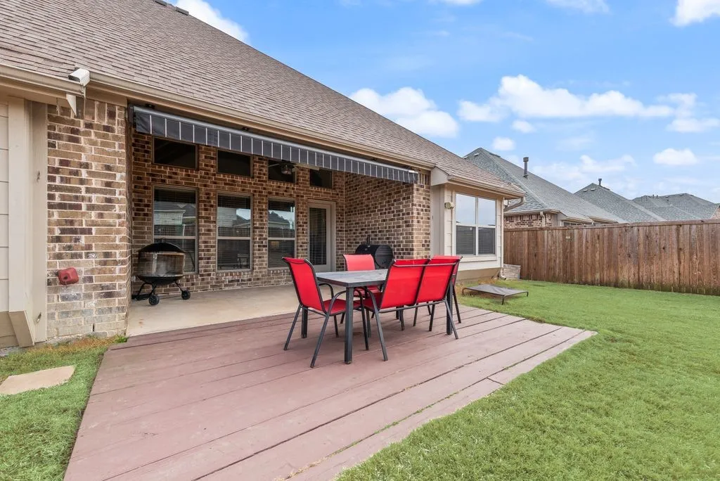 Single Family Residence For Sale in Collin County , 1635 Nancy Drive, Wylie, Texas 75098, 4 Bedroom, 3 Bathroom, 3 Garage spaces, 2,387 Sqft, built in 2018, Preowned, mls#21169857, Real Estate Agent in Wylie, Homes For Sale in Collin county, Homes For Sale in Wylie, Realtor in Wylie Texas, Real Estate Brokerage Independent Realty Texas, Luminita Cordes Realtor