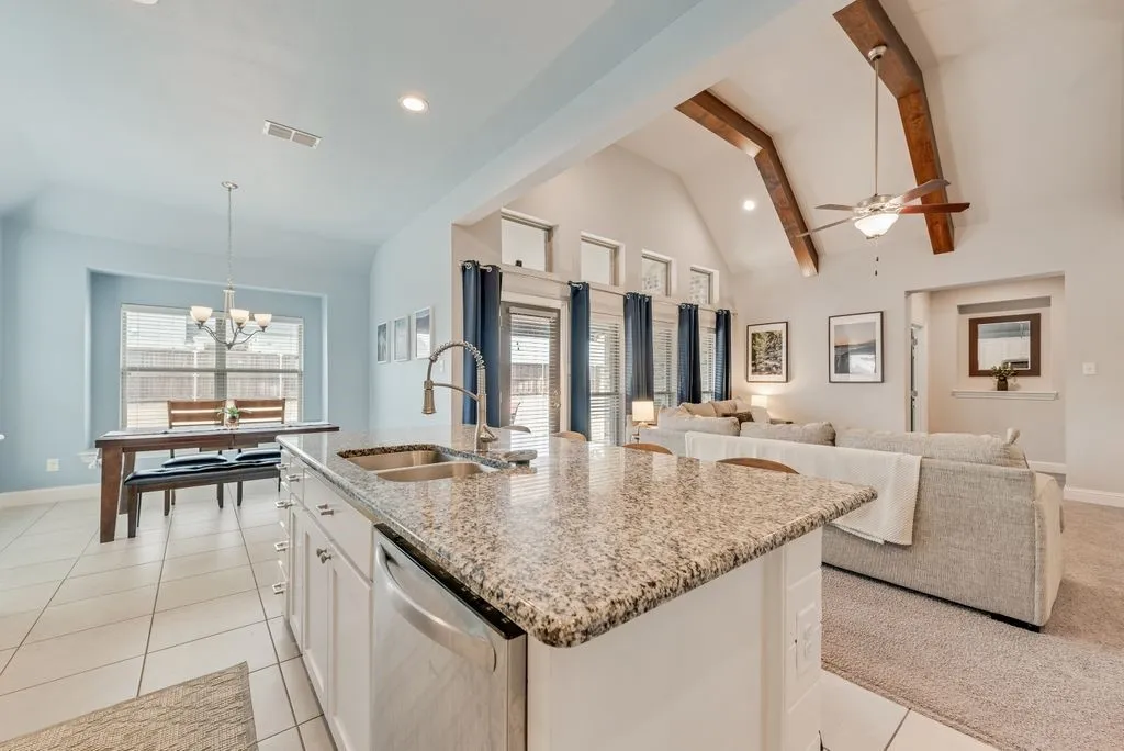 Single Family Residence For Sale in Collin County , 1635 Nancy Drive, Wylie, Texas 75098, 4 Bedroom, 3 Bathroom, 3 Garage spaces, 2,387 Sqft, built in 2018, Preowned, mls#21169857, Real Estate Agent in Wylie, Homes For Sale in Collin county, Homes For Sale in Wylie, Realtor in Wylie Texas, Real Estate Brokerage Independent Realty Texas, Luminita Cordes Realtor