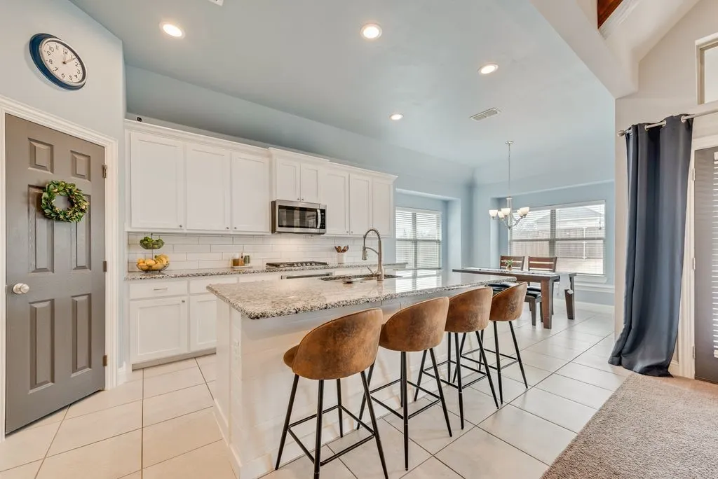Single Family Residence For Sale in Collin County , 1635 Nancy Drive, Wylie, Texas 75098, 4 Bedroom, 3 Bathroom, 3 Garage spaces, 2,387 Sqft, built in 2018, Preowned, mls#21169857, Real Estate Agent in Wylie, Homes For Sale in Collin county, Homes For Sale in Wylie, Realtor in Wylie Texas, Real Estate Brokerage Independent Realty Texas, Luminita Cordes Realtor