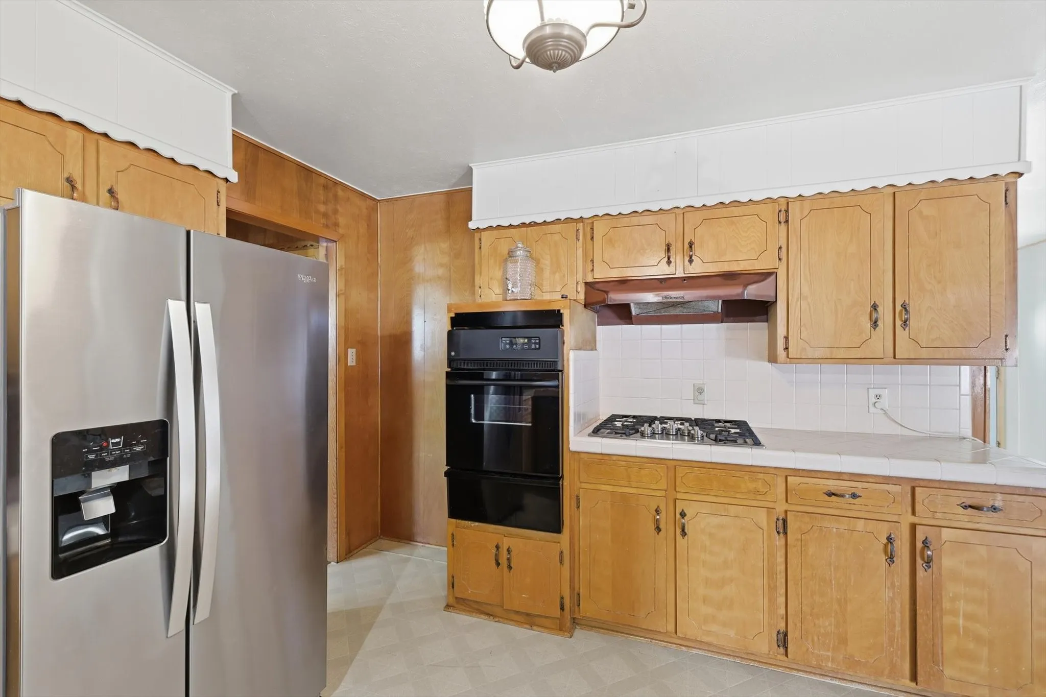 Single Family Residence For Sale in Denton County , 107 N 7th Street, Krum, Texas 76249, 3 Bedrooms, 2 Bathrooms, 2 Garage spaces, 1,416 Sqft, built in 1966, Preowned, Price $280,000, mls#21160601, Real Estate Agent in Krum, Homes For Sale in Denton county, Homes For Sale in Krum, Realtor in Krum Texas, Real Estate Brokerage Independent Realty Texas, Luminita Cordes Realtor