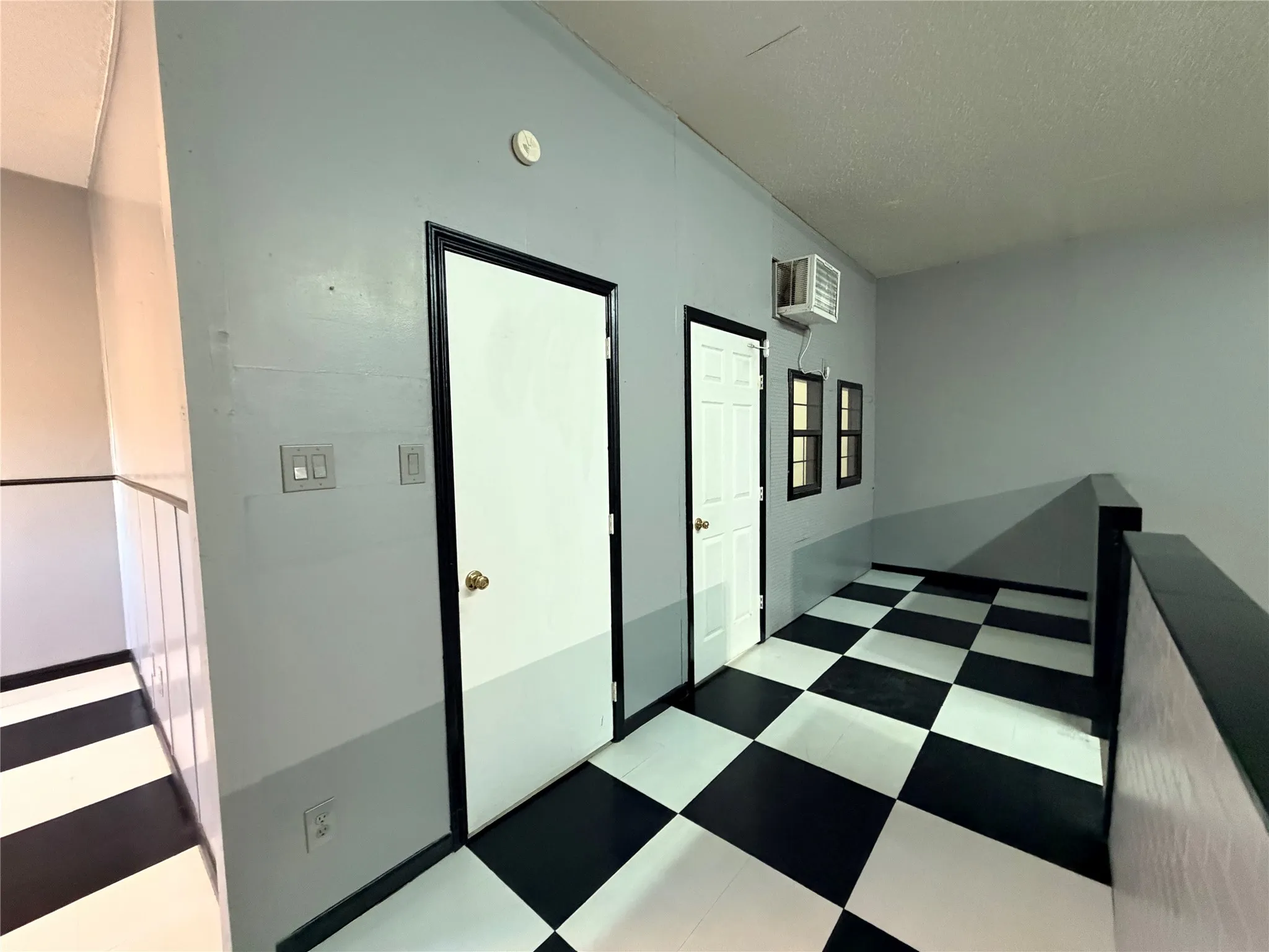 Business For Rent in Denton County , 730 Wainwright Street, Denton, Texas 76201, 0, 0, Garage spaces, 1,472 Sqft, built in 1956, Preowned, Price $1,595, mls#21111893, Real Estate Agent in Denton, Homes For Rent in Denton county, Homes For Rent in Denton, Realtor in Denton Texas, Real Estate Brokerage Independent Realty Texas, Luminita Cordes Realtor