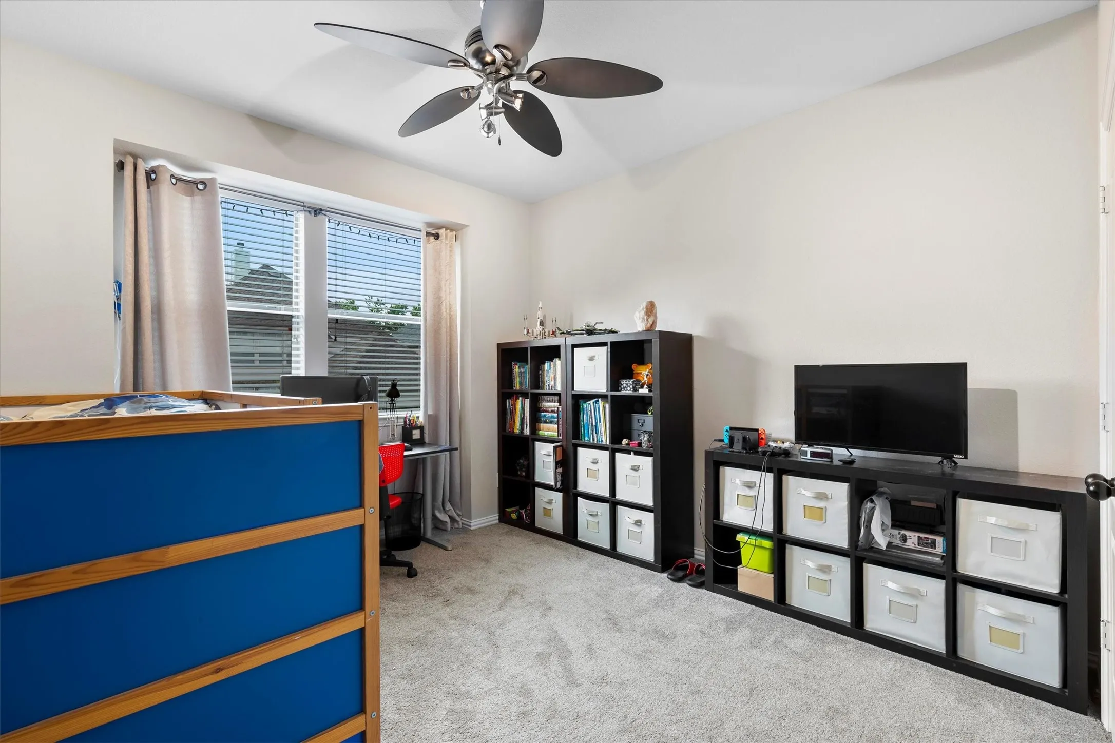 Townhouse For Sale in Collin County , 834 Apple Hill Drive, Allen, Texas 75013, 2 Bedrooms, 3 Bathrooms, 2 Garage spaces, 1,765 Sqft, built in 2007, Preowned, Price $333,000, mls#21171232, Real Estate Agent in Allen, Homes For Sale in Collin county, Homes For Sale in Allen, Realtor in Allen Texas, Real Estate Brokerage Independent Realty Texas, Luminita Cordes Realtor