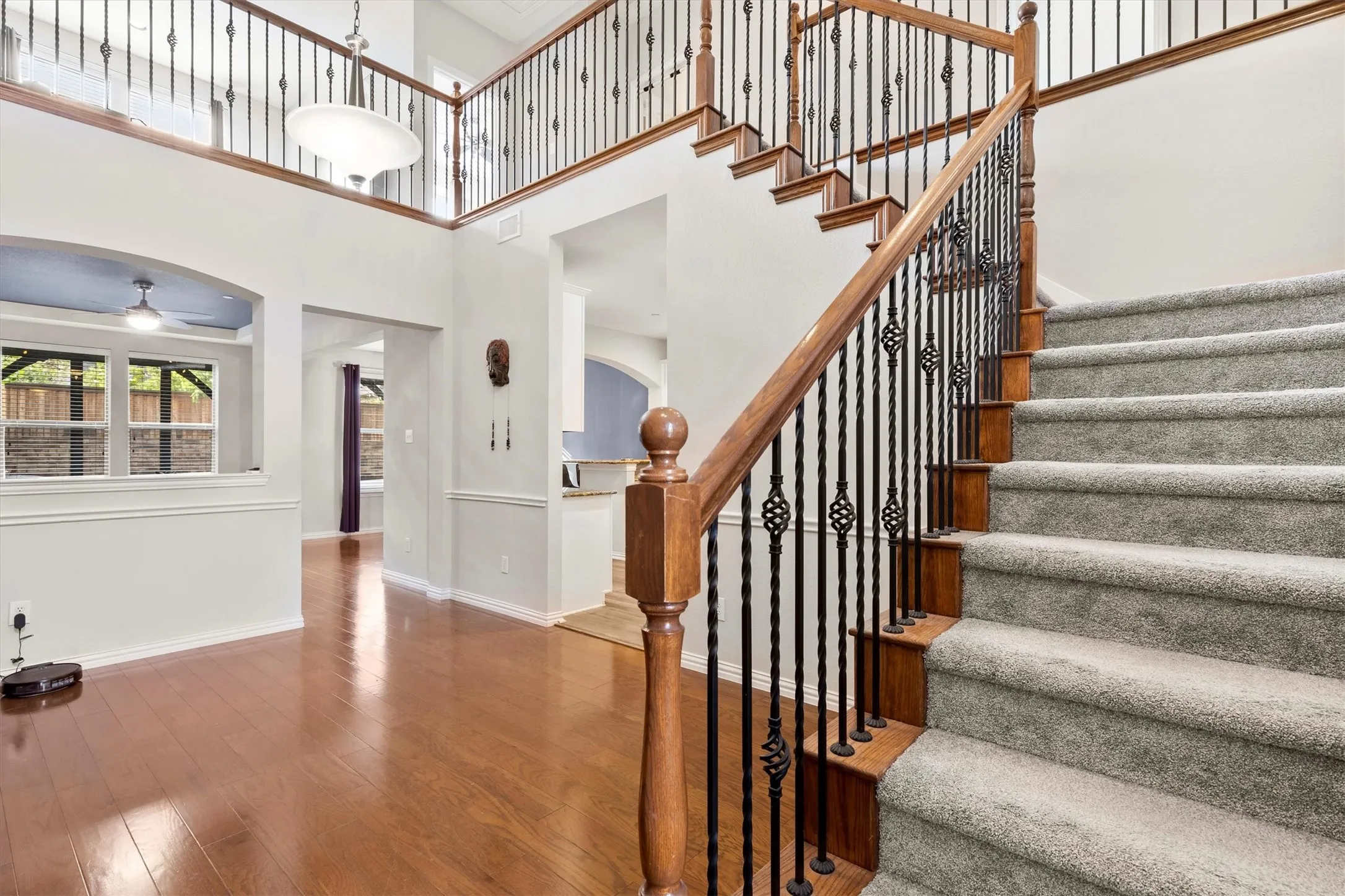 Townhouse For Sale in Collin County , 834 Apple Hill Drive, Allen, Texas 75013, 2 Bedrooms, 3 Bathrooms, 2 Garage spaces, 1,765 Sqft, built in 2007, Preowned, Price $333,000, mls#21171232, Real Estate Agent in Allen, Homes For Sale in Collin county, Homes For Sale in Allen, Realtor in Allen Texas, Real Estate Brokerage Independent Realty Texas, Luminita Cordes Realtor