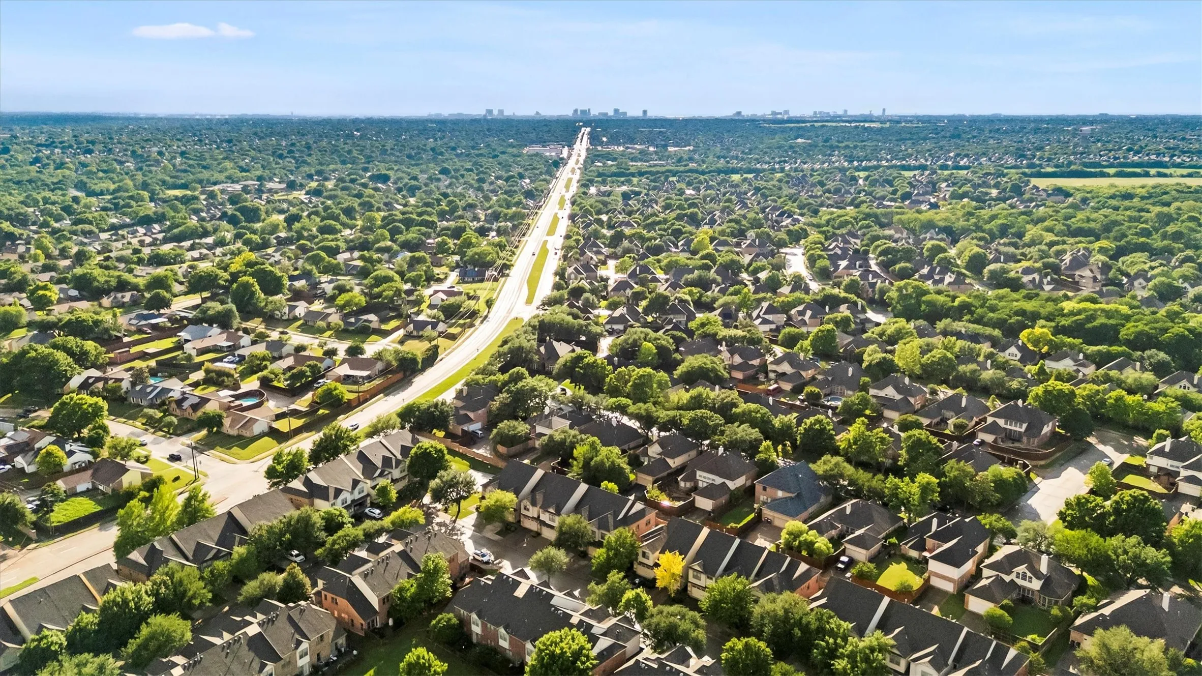 Townhouse For Sale in Collin County , 834 Apple Hill Drive, Allen, Texas 75013, 2 Bedrooms, 3 Bathrooms, 2 Garage spaces, 1,765 Sqft, built in 2007, Preowned, Price $333,000, mls#21171232, Real Estate Agent in Allen, Homes For Sale in Collin county, Homes For Sale in Allen, Realtor in Allen Texas, Real Estate Brokerage Independent Realty Texas, Luminita Cordes Realtor