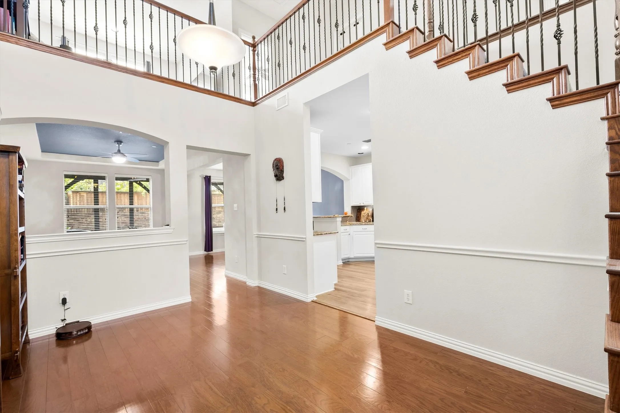 Townhouse For Sale in Collin County , 834 Apple Hill Drive, Allen, Texas 75013, 2 Bedrooms, 3 Bathrooms, 2 Garage spaces, 1,765 Sqft, built in 2007, Preowned, Price $333,000, mls#21171232, Real Estate Agent in Allen, Homes For Sale in Collin county, Homes For Sale in Allen, Realtor in Allen Texas, Real Estate Brokerage Independent Realty Texas, Luminita Cordes Realtor