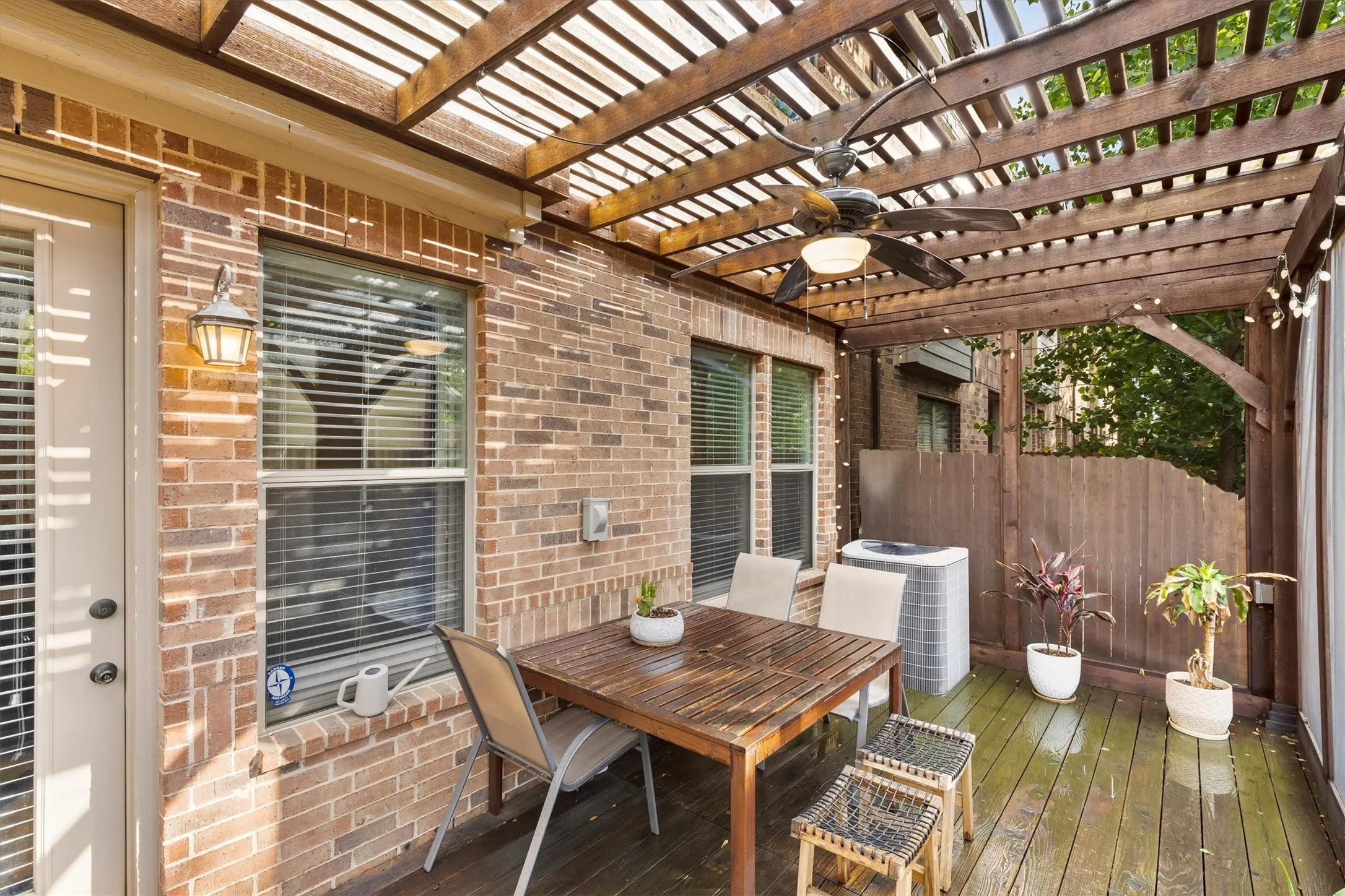 Townhouse For Sale in Collin County , 834 Apple Hill Drive, Allen, Texas 75013, 2 Bedrooms, 3 Bathrooms, 2 Garage spaces, 1,765 Sqft, built in 2007, Preowned, Price $333,000, mls#21171232, Real Estate Agent in Allen, Homes For Sale in Collin county, Homes For Sale in Allen, Realtor in Allen Texas, Real Estate Brokerage Independent Realty Texas, Luminita Cordes Realtor