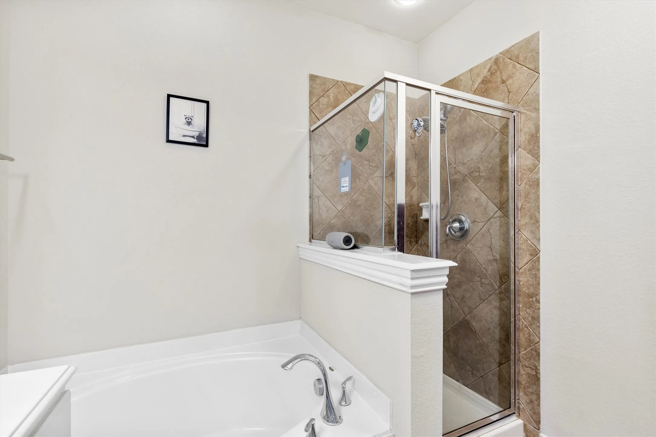 Townhouse For Sale in Collin County , 834 Apple Hill Drive, Allen, Texas 75013, 2 Bedrooms, 3 Bathrooms, 2 Garage spaces, 1,765 Sqft, built in 2007, Preowned, Price $333,000, mls#21171232, Real Estate Agent in Allen, Homes For Sale in Collin county, Homes For Sale in Allen, Realtor in Allen Texas, Real Estate Brokerage Independent Realty Texas, Luminita Cordes Realtor