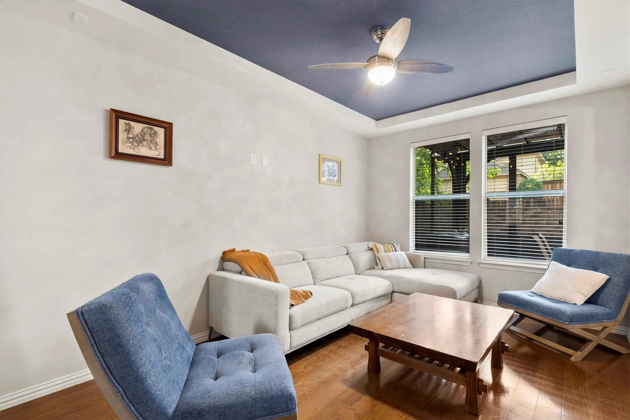 Townhouse For Sale in Collin County , 834 Apple Hill Drive, Allen, Texas 75013, 2 Bedrooms, 3 Bathrooms, 2 Garage spaces, 1,765 Sqft, built in 2007, Preowned, Price $333,000, mls#21171232, Real Estate Agent in Allen, Homes For Sale in Collin county, Homes For Sale in Allen, Realtor in Allen Texas, Real Estate Brokerage Independent Realty Texas, Luminita Cordes Realtor