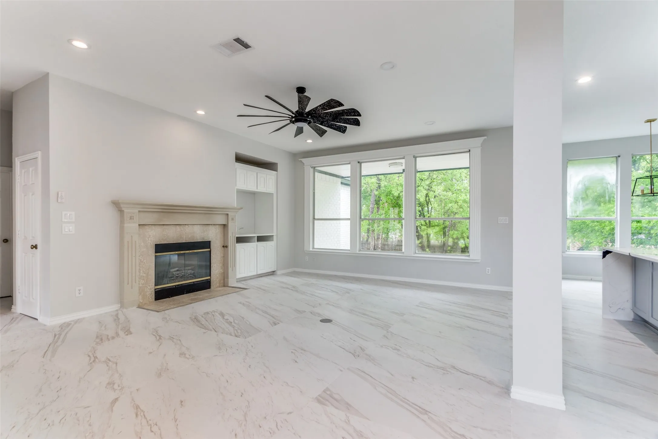 Single Family Residence For Sale in Tarrant County , 6315 Millwood Court, Arlington, Texas 76016, 4 Bedrooms, 3 Bathrooms, 3 Garage spaces, 2,930 Sqft, built in 1996, Preowned, Price $650,000, mls#21171209, Real Estate Agent in Arlington, Homes For Sale in Tarrant county, Homes For Sale in Arlington, Realtor in Arlington Texas, Real Estate Brokerage Independent Realty Texas, Luminita Cordes Realtor