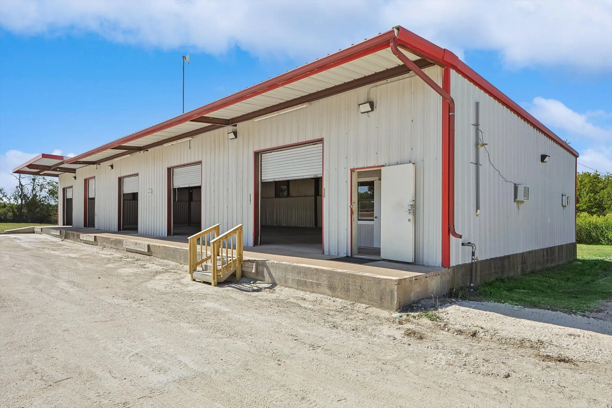 Warehouse For Sale in Johnson County , 309 Fergason Road, Cleburne, Texas 76031, 0, 0, Garage spaces, 0 Sqft, built in 1996, Preowned, mls#21171206, Real Estate Agent in Cleburne, Homes For Sale in Johnson county, Homes For Sale in Cleburne, Realtor in Cleburne Texas, Real Estate Brokerage Independent Realty Texas, Luminita Cordes Realtor