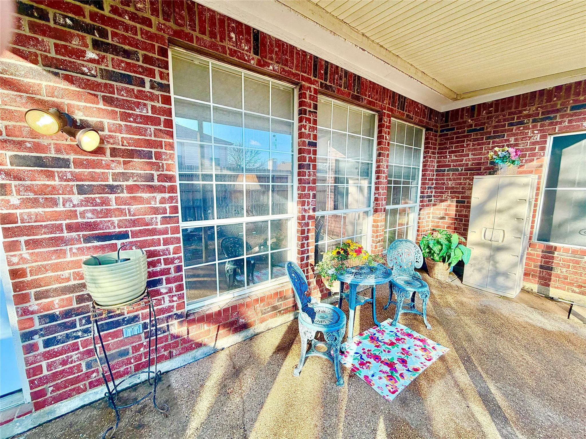 Single Family Residence For Sale in Denton County , 2508 Kariba Lane, Denton, Texas 76210, 4 Bedroom, 2 Bathroom, 2 Garage spaces, 2,428 Sqft, built in 1999, mls#21171297, Real Estate Agent in Denton, Homes For Sale in Denton county, Homes For Sale in Denton, Realtor in Denton Texas, Real Estate Brokerage Independent Realty Texas, Luminita Cordes Realtor