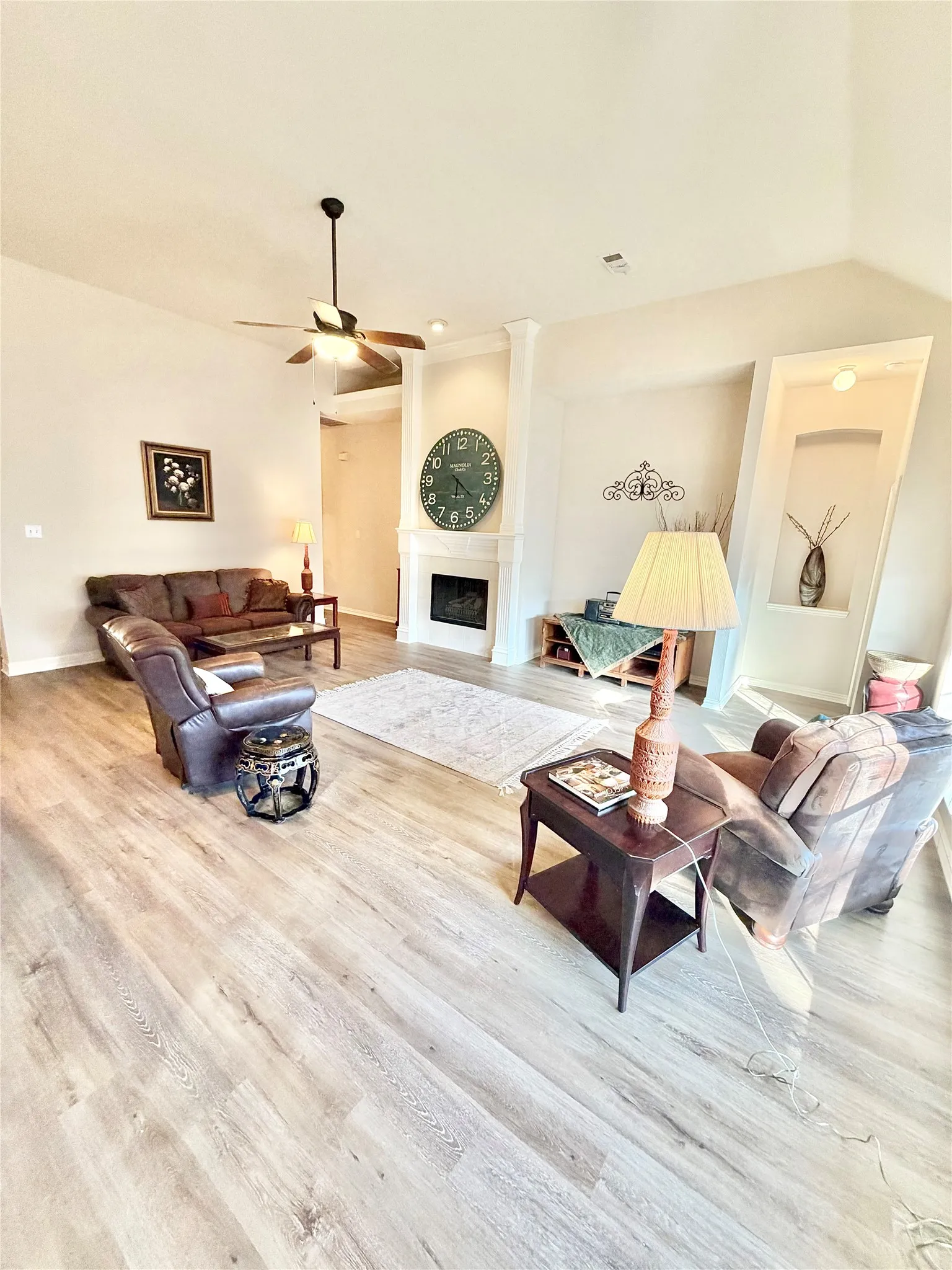 Single Family Residence For Sale in Denton County , 2508 Kariba Lane, Denton, Texas 76210, 4 Bedroom, 2 Bathroom, 2 Garage spaces, 2,428 Sqft, built in 1999, mls#21171297, Real Estate Agent in Denton, Homes For Sale in Denton county, Homes For Sale in Denton, Realtor in Denton Texas, Real Estate Brokerage Independent Realty Texas, Luminita Cordes Realtor