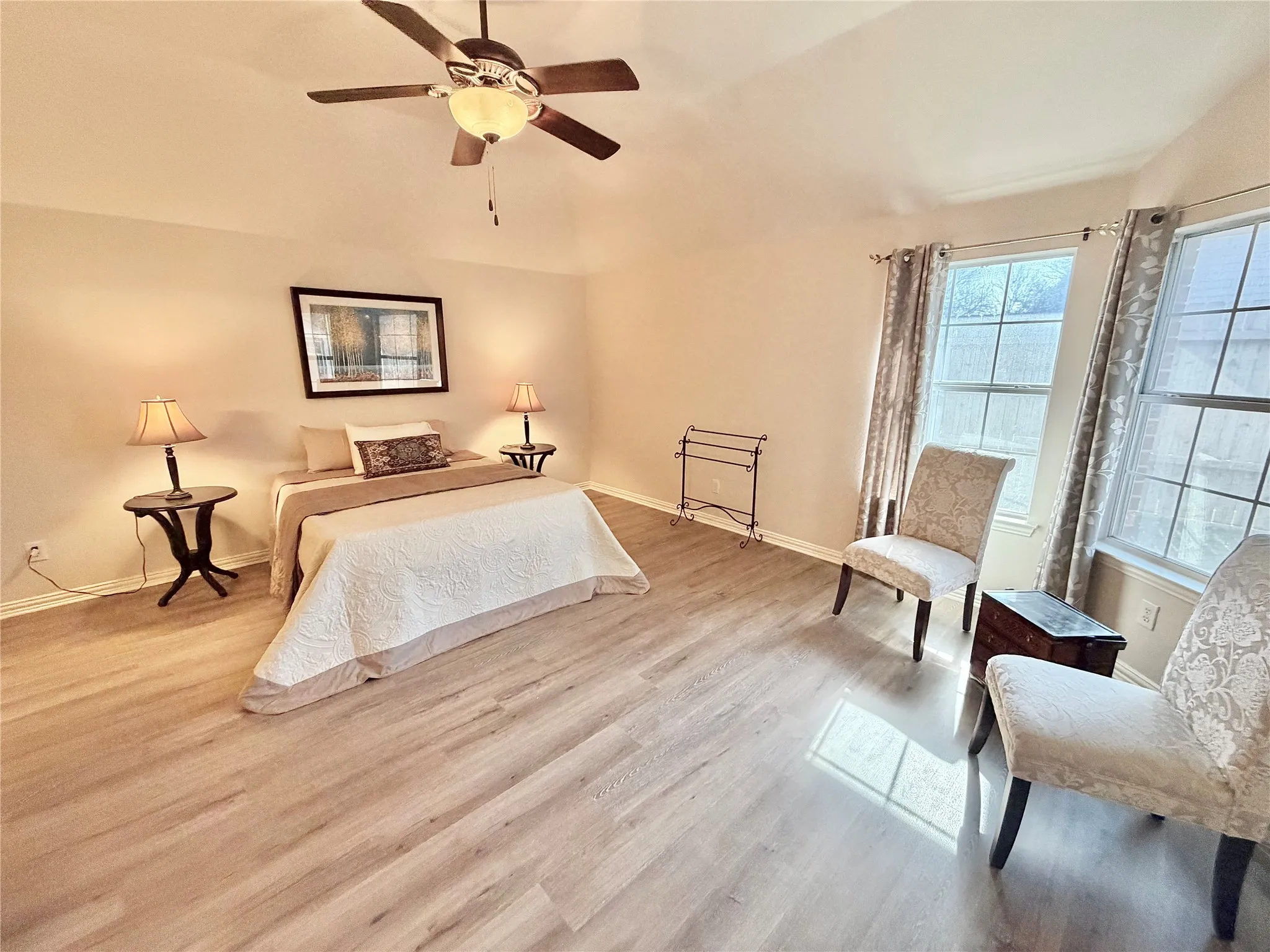 Single Family Residence For Sale in Denton County , 2508 Kariba Lane, Denton, Texas 76210, 4 Bedroom, 2 Bathroom, 2 Garage spaces, 2,428 Sqft, built in 1999, mls#21171297, Real Estate Agent in Denton, Homes For Sale in Denton county, Homes For Sale in Denton, Realtor in Denton Texas, Real Estate Brokerage Independent Realty Texas, Luminita Cordes Realtor