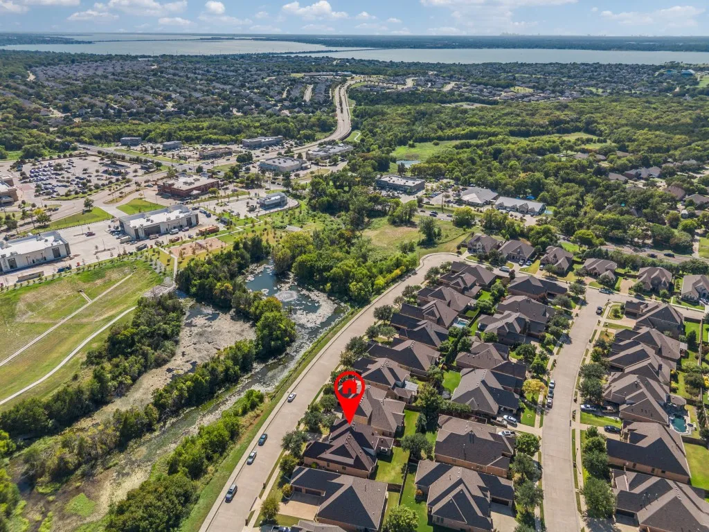 Single Family Residence For Sale in Rockwall County , 790 York Drive, Rockwall, Texas 75087, 4 Bedrooms, 4 Bathrooms, 2 Garage spaces, 3,497 Sqft, built in 2014, Preowned, Price $594,900, mls#21170885, Real Estate Agent in Rockwall, Homes For Sale in Rockwall county, Homes For Sale in Rockwall, Realtor in Rockwall Texas, Real Estate Brokerage Independent Realty Texas, Luminita Cordes Realtor