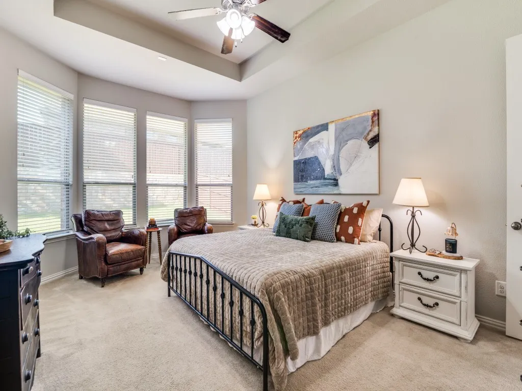 Single Family Residence For Sale in Rockwall County , 790 York Drive, Rockwall, Texas 75087, 4 Bedrooms, 4 Bathrooms, 2 Garage spaces, 3,497 Sqft, built in 2014, Preowned, Price $594,900, mls#21170885, Real Estate Agent in Rockwall, Homes For Sale in Rockwall county, Homes For Sale in Rockwall, Realtor in Rockwall Texas, Real Estate Brokerage Independent Realty Texas, Luminita Cordes Realtor