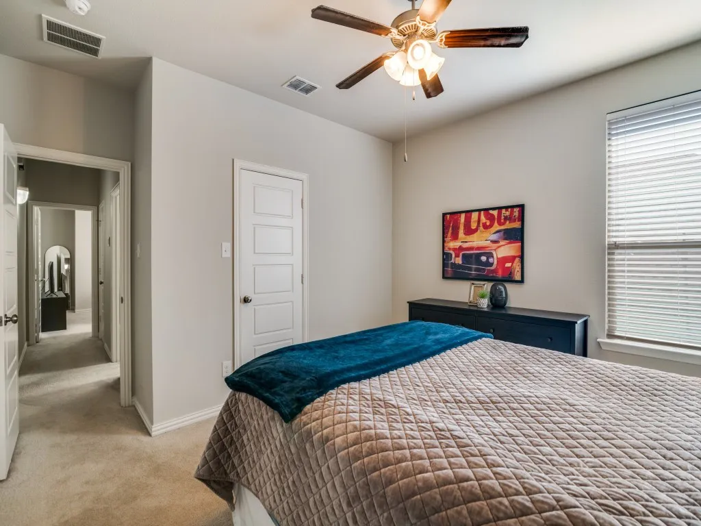Single Family Residence For Sale in Rockwall County , 790 York Drive, Rockwall, Texas 75087, 4 Bedrooms, 4 Bathrooms, 2 Garage spaces, 3,497 Sqft, built in 2014, Preowned, Price $594,900, mls#21170885, Real Estate Agent in Rockwall, Homes For Sale in Rockwall county, Homes For Sale in Rockwall, Realtor in Rockwall Texas, Real Estate Brokerage Independent Realty Texas, Luminita Cordes Realtor