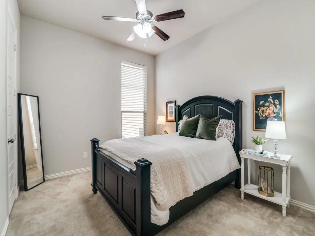 Single Family Residence For Sale in Rockwall County , 790 York Drive, Rockwall, Texas 75087, 4 Bedrooms, 4 Bathrooms, 2 Garage spaces, 3,497 Sqft, built in 2014, Preowned, Price $594,900, mls#21170885, Real Estate Agent in Rockwall, Homes For Sale in Rockwall county, Homes For Sale in Rockwall, Realtor in Rockwall Texas, Real Estate Brokerage Independent Realty Texas, Luminita Cordes Realtor