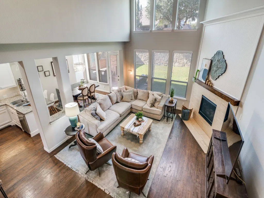 Single Family Residence For Sale in Rockwall County , 790 York Drive, Rockwall, Texas 75087, 4 Bedrooms, 4 Bathrooms, 2 Garage spaces, 3,497 Sqft, built in 2014, Preowned, Price $594,900, mls#21170885, Real Estate Agent in Rockwall, Homes For Sale in Rockwall county, Homes For Sale in Rockwall, Realtor in Rockwall Texas, Real Estate Brokerage Independent Realty Texas, Luminita Cordes Realtor