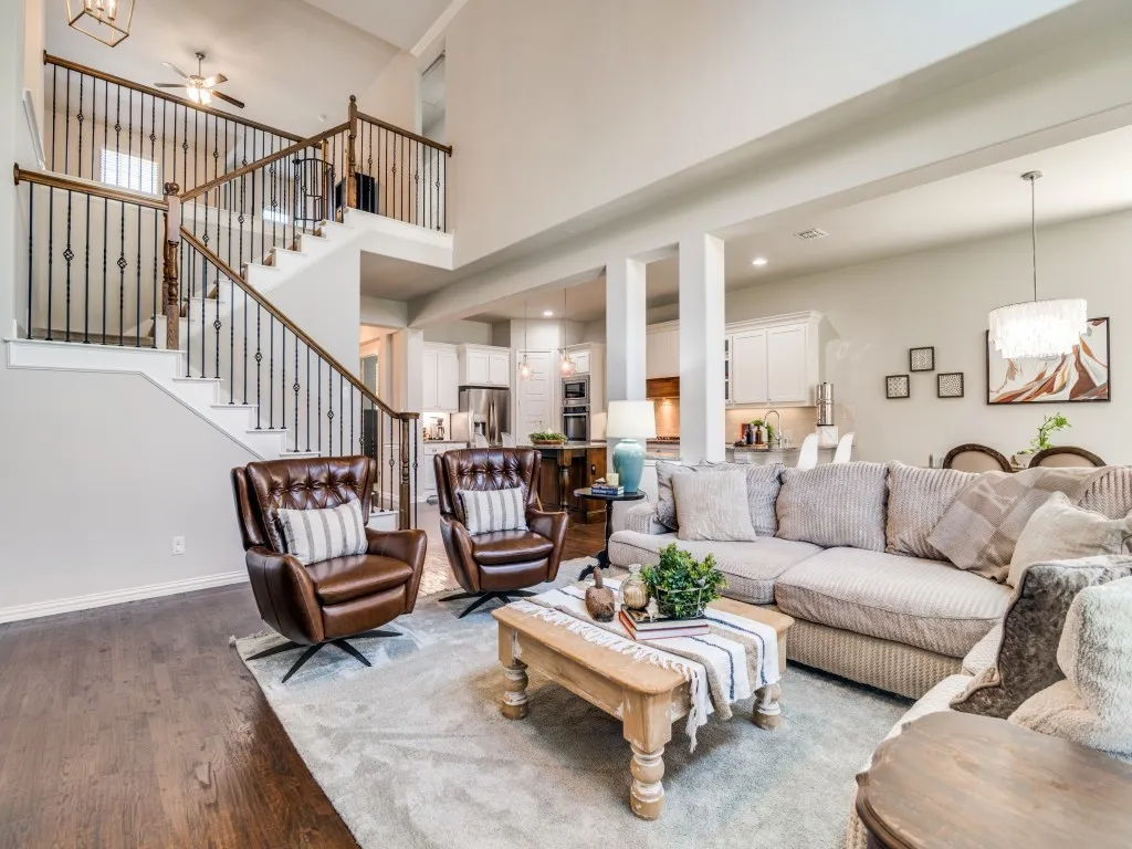 Single Family Residence For Sale in Rockwall County , 790 York Drive, Rockwall, Texas 75087, 4 Bedrooms, 4 Bathrooms, 2 Garage spaces, 3,497 Sqft, built in 2014, Preowned, Price $594,900, mls#21170885, Real Estate Agent in Rockwall, Homes For Sale in Rockwall county, Homes For Sale in Rockwall, Realtor in Rockwall Texas, Real Estate Brokerage Independent Realty Texas, Luminita Cordes Realtor