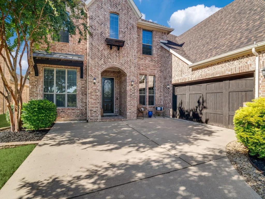 Single Family Residence For Sale in Rockwall County , 790 York Drive, Rockwall, Texas 75087, 4 Bedrooms, 4 Bathrooms, 2 Garage spaces, 3,497 Sqft, built in 2014, Preowned, Price $594,900, mls#21170885, Real Estate Agent in Rockwall, Homes For Sale in Rockwall county, Homes For Sale in Rockwall, Realtor in Rockwall Texas, Real Estate Brokerage Independent Realty Texas, Luminita Cordes Realtor