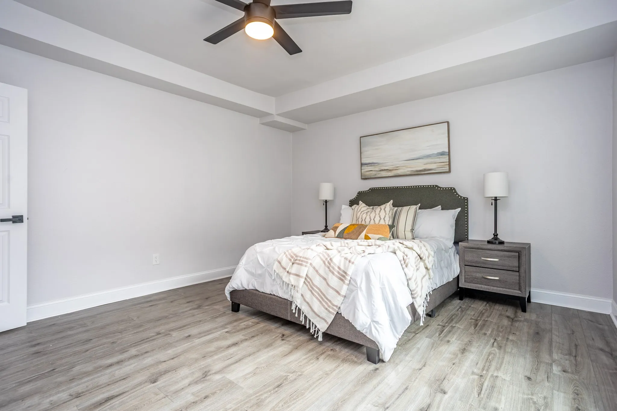 Single Family Residence For Sale in Dallas County , 527 S Clinton Avenue, Dallas, Texas 75208, 2 Bedroom, 3 Bathroom, Garage spaces, 1,778 Sqft, built in 1930, mls#21167727, Real Estate Agent in Dallas, Homes For Sale in Dallas county, Homes For Sale in Dallas, Realtor in Dallas Texas, Real Estate Brokerage Independent Realty Texas, Luminita Cordes Realtor
