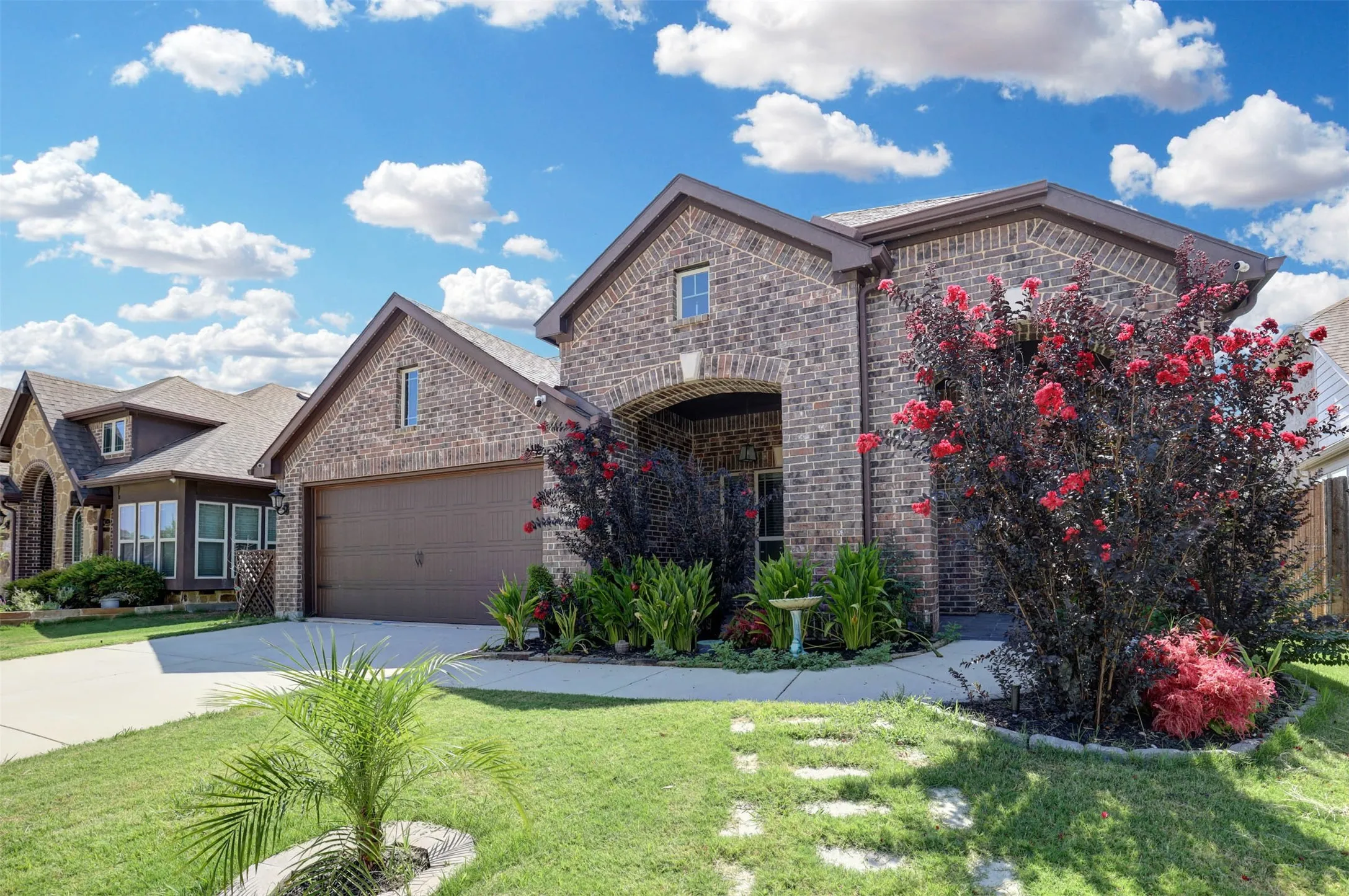 Single Family Residence For Sale in Denton County , 9501 Meadowpark Drive, Denton, Texas 76226, 4 Bedroom, 3 Bathroom, 2 Garage spaces, 2,334 Sqft, built in 2017, Preowned, mls#21145684, Real Estate Agent in Denton, Homes For Sale in Denton county, Homes For Sale in Denton, Realtor in Denton Texas, Real Estate Brokerage Independent Realty Texas, Luminita Cordes Realtor