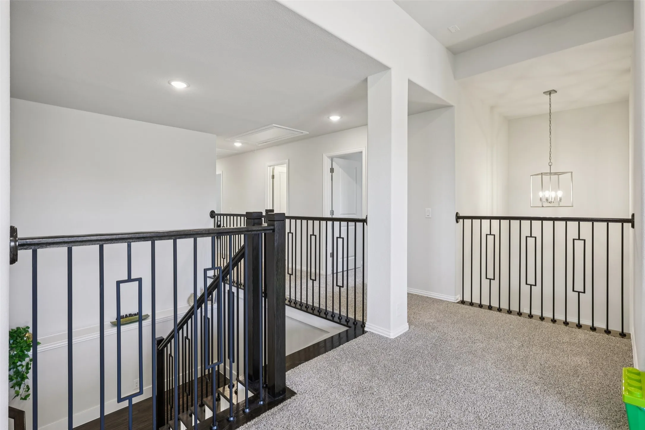 Single Family Residence For Sale in Ellis County , 1134 Cardinal Drive, Midlothian, Texas 76065, 5 Bedroom, 5 Bathroom, 2 Garage spaces, 4,232 Sqft, built in 2024, Preowned, mls#21168824, Real Estate Agent in Midlothian, Homes For Sale in Ellis county, Homes For Sale in Midlothian, Realtor in Midlothian Texas, Real Estate Brokerage Independent Realty Texas, Luminita Cordes Realtor