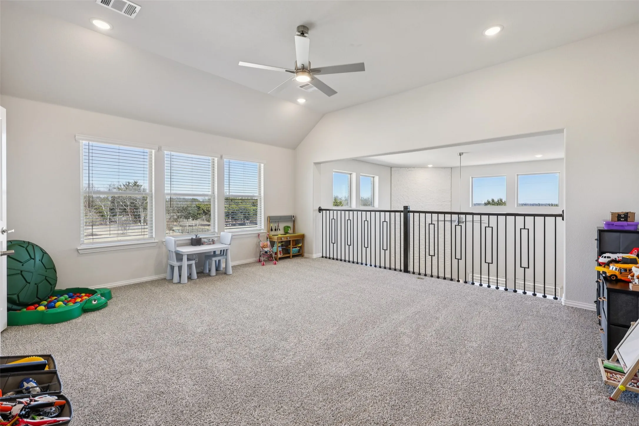 Single Family Residence For Sale in Ellis County , 1134 Cardinal Drive, Midlothian, Texas 76065, 5 Bedroom, 5 Bathroom, 2 Garage spaces, 4,232 Sqft, built in 2024, Preowned, mls#21168824, Real Estate Agent in Midlothian, Homes For Sale in Ellis county, Homes For Sale in Midlothian, Realtor in Midlothian Texas, Real Estate Brokerage Independent Realty Texas, Luminita Cordes Realtor