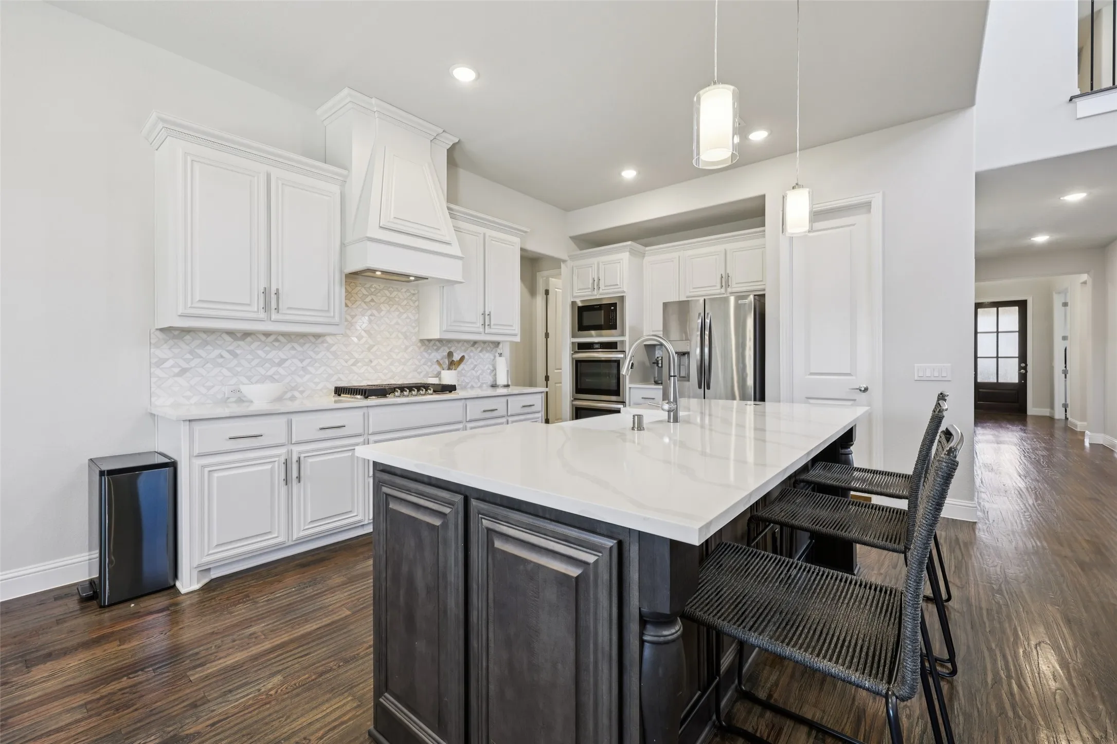 Single Family Residence For Sale in Ellis County , 1134 Cardinal Drive, Midlothian, Texas 76065, 5 Bedroom, 5 Bathroom, 2 Garage spaces, 4,232 Sqft, built in 2024, Preowned, mls#21168824, Real Estate Agent in Midlothian, Homes For Sale in Ellis county, Homes For Sale in Midlothian, Realtor in Midlothian Texas, Real Estate Brokerage Independent Realty Texas, Luminita Cordes Realtor