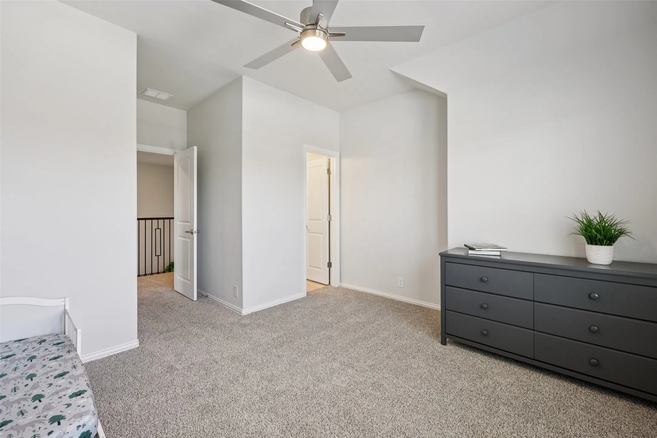 Single Family Residence For Sale in Ellis County , 1134 Cardinal Drive, Midlothian, Texas 76065, 5 Bedroom, 5 Bathroom, 2 Garage spaces, 4,232 Sqft, built in 2024, Preowned, mls#21168824, Real Estate Agent in Midlothian, Homes For Sale in Ellis county, Homes For Sale in Midlothian, Realtor in Midlothian Texas, Real Estate Brokerage Independent Realty Texas, Luminita Cordes Realtor