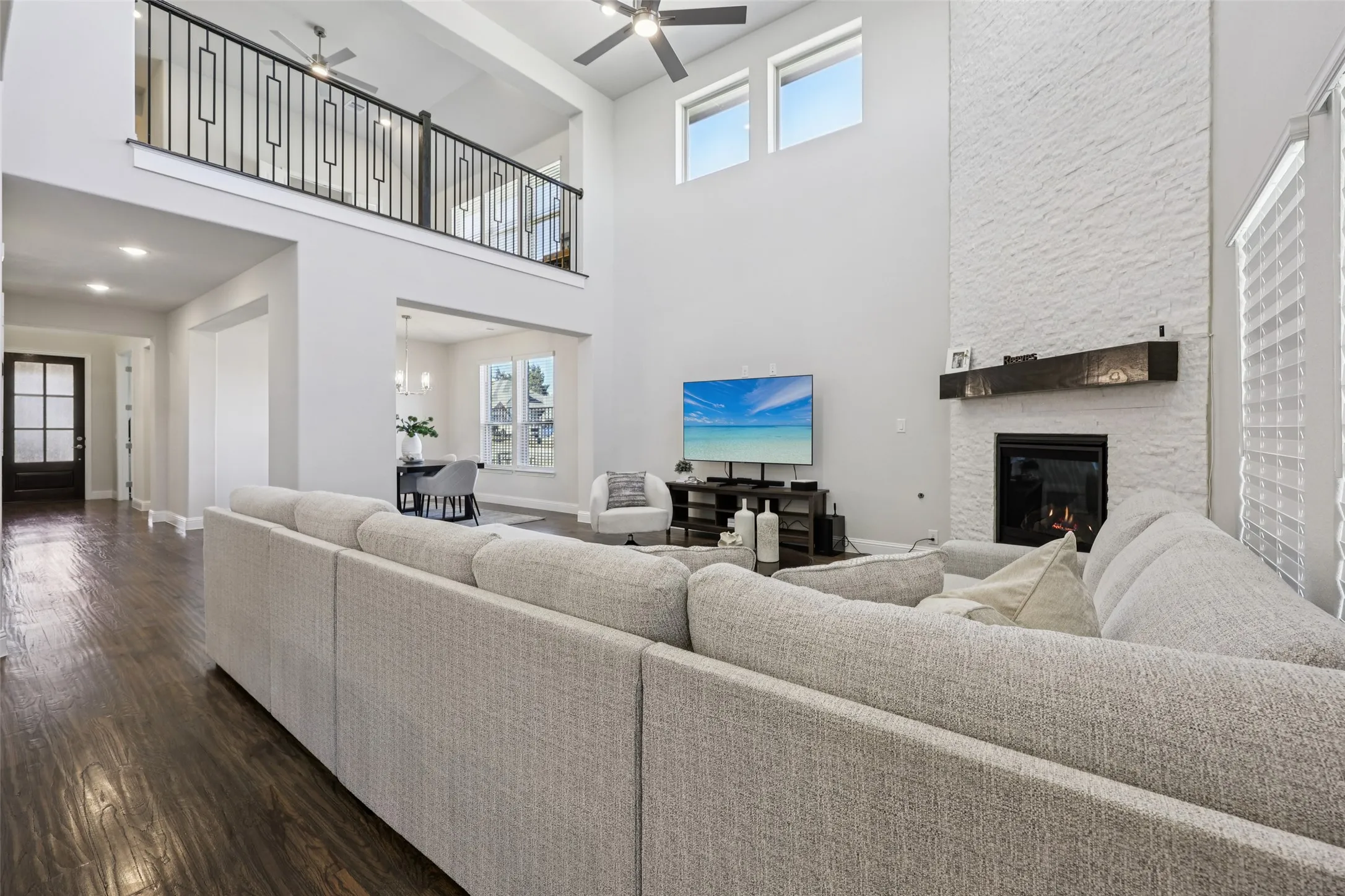 Single Family Residence For Sale in Ellis County , 1134 Cardinal Drive, Midlothian, Texas 76065, 5 Bedroom, 5 Bathroom, 2 Garage spaces, 4,232 Sqft, built in 2024, Preowned, mls#21168824, Real Estate Agent in Midlothian, Homes For Sale in Ellis county, Homes For Sale in Midlothian, Realtor in Midlothian Texas, Real Estate Brokerage Independent Realty Texas, Luminita Cordes Realtor