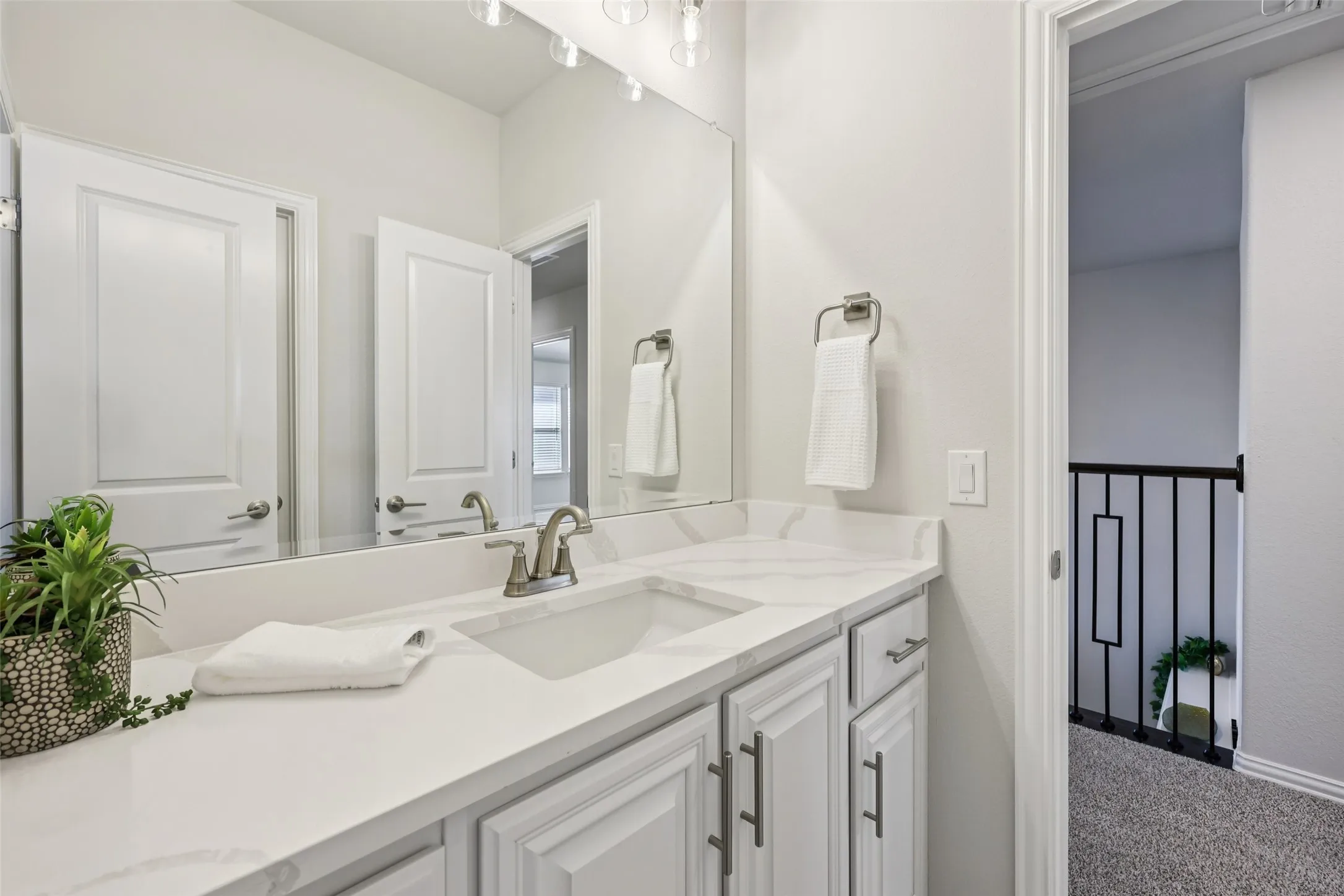 Single Family Residence For Sale in Ellis County , 1134 Cardinal Drive, Midlothian, Texas 76065, 5 Bedroom, 5 Bathroom, 2 Garage spaces, 4,232 Sqft, built in 2024, Preowned, mls#21168824, Real Estate Agent in Midlothian, Homes For Sale in Ellis county, Homes For Sale in Midlothian, Realtor in Midlothian Texas, Real Estate Brokerage Independent Realty Texas, Luminita Cordes Realtor