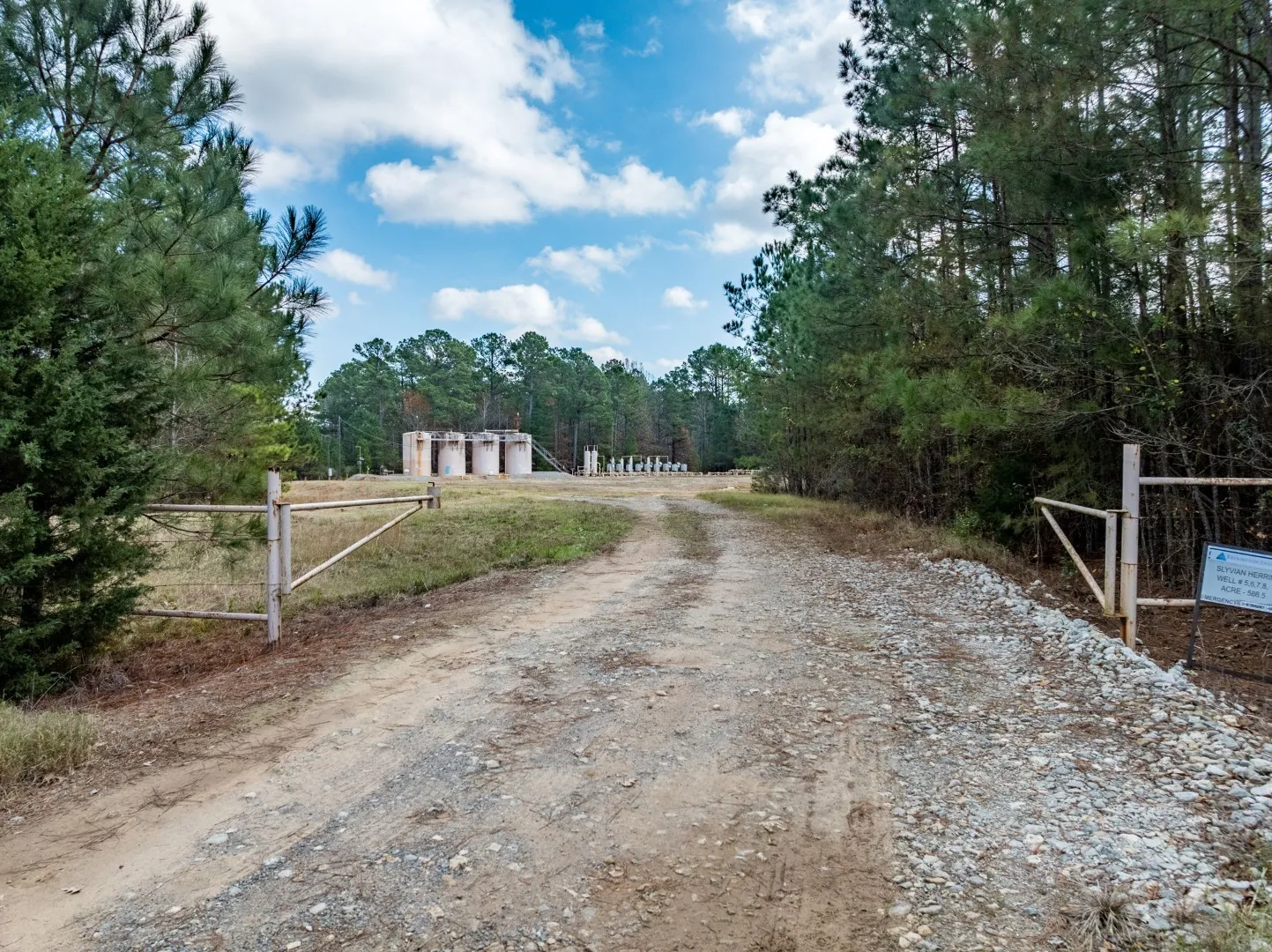 Unimproved Land For Sale in Harrison County , TBD Leisure Lane, Waskom, Texas 75692, 0, 0, Garage spaces, 0 Sqft, built in 0, Price $712,500, mls#21171583, Real Estate Agent in Waskom, Homes For Sale in Harrison county, Homes For Sale in Waskom, Realtor in Waskom Texas, Real Estate Brokerage Independent Realty Texas, Luminita Cordes Realtor