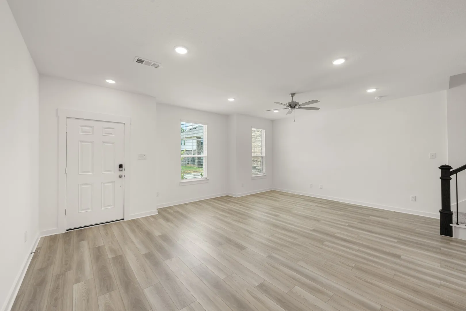 245 Wagon Spoke- Living Room-1