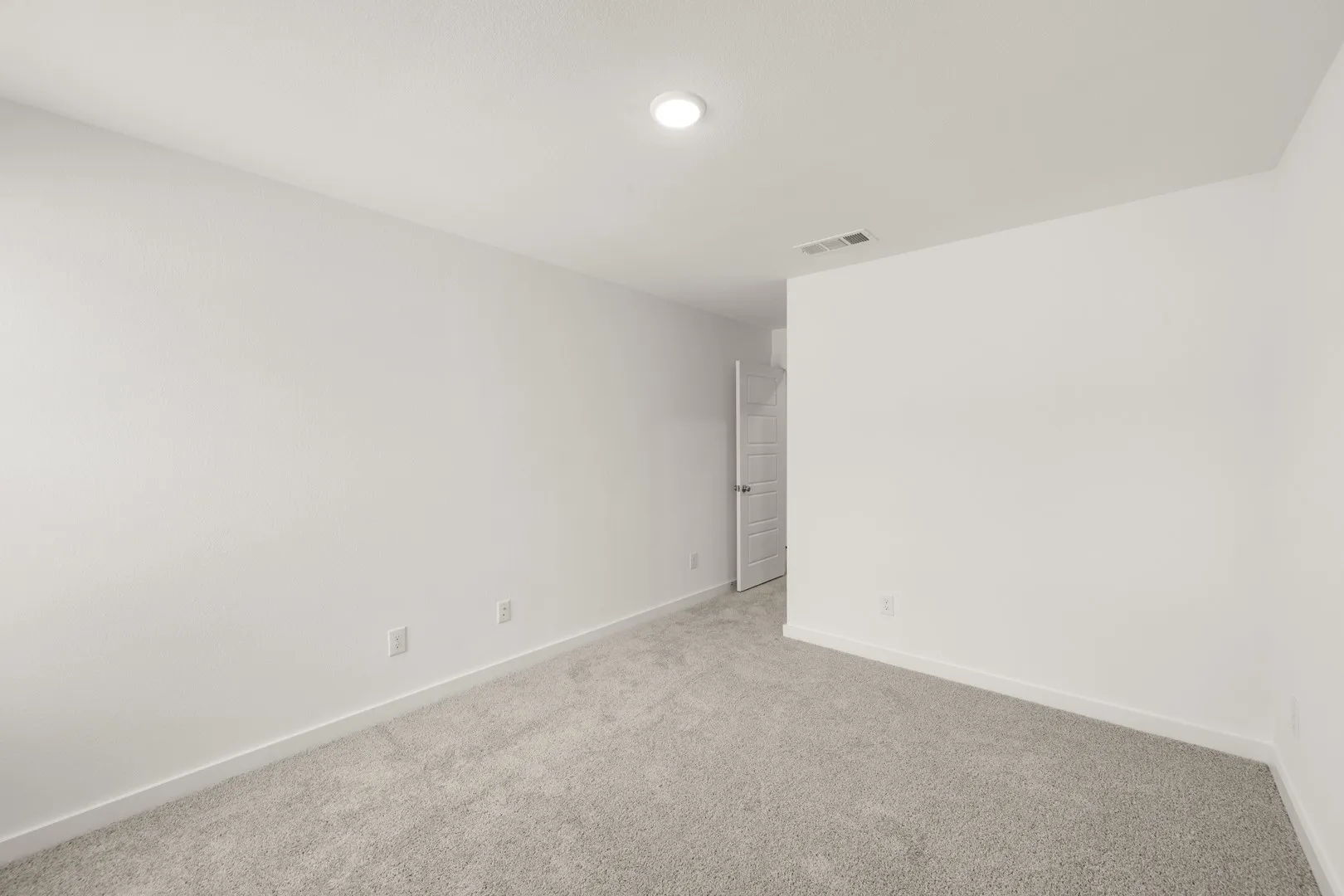 245 Wagon Spoke- Bedroom-2