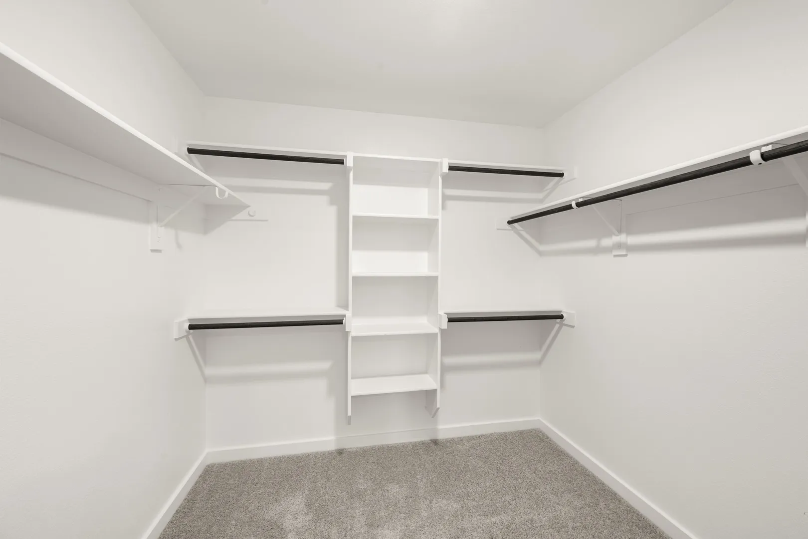 245 Wagon Spoke- Primary Suite-6
