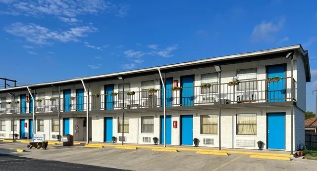 Hotel/Motel For Sale in Wise County , 1157 W Bypass 287, Alvord, Texas 76255, 0, 0, Garage spaces, 0 Sqft, built in 1983, Preowned, mls#21171739, Real Estate Agent in Alvord, Homes For Sale in Wise county, Homes For Sale in Alvord, Realtor in Alvord Texas, Real Estate Brokerage Independent Realty Texas, Luminita Cordes Realtor