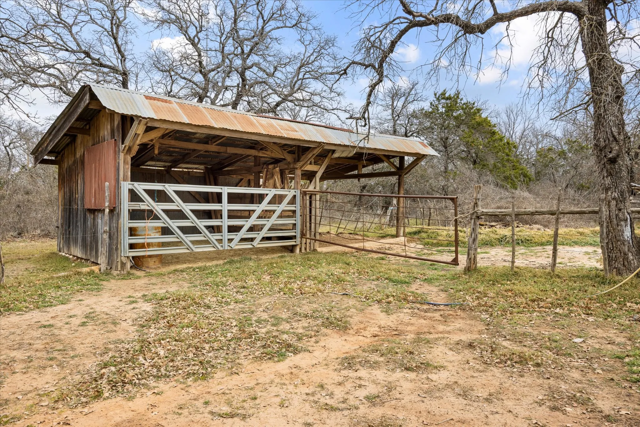 Horse stall