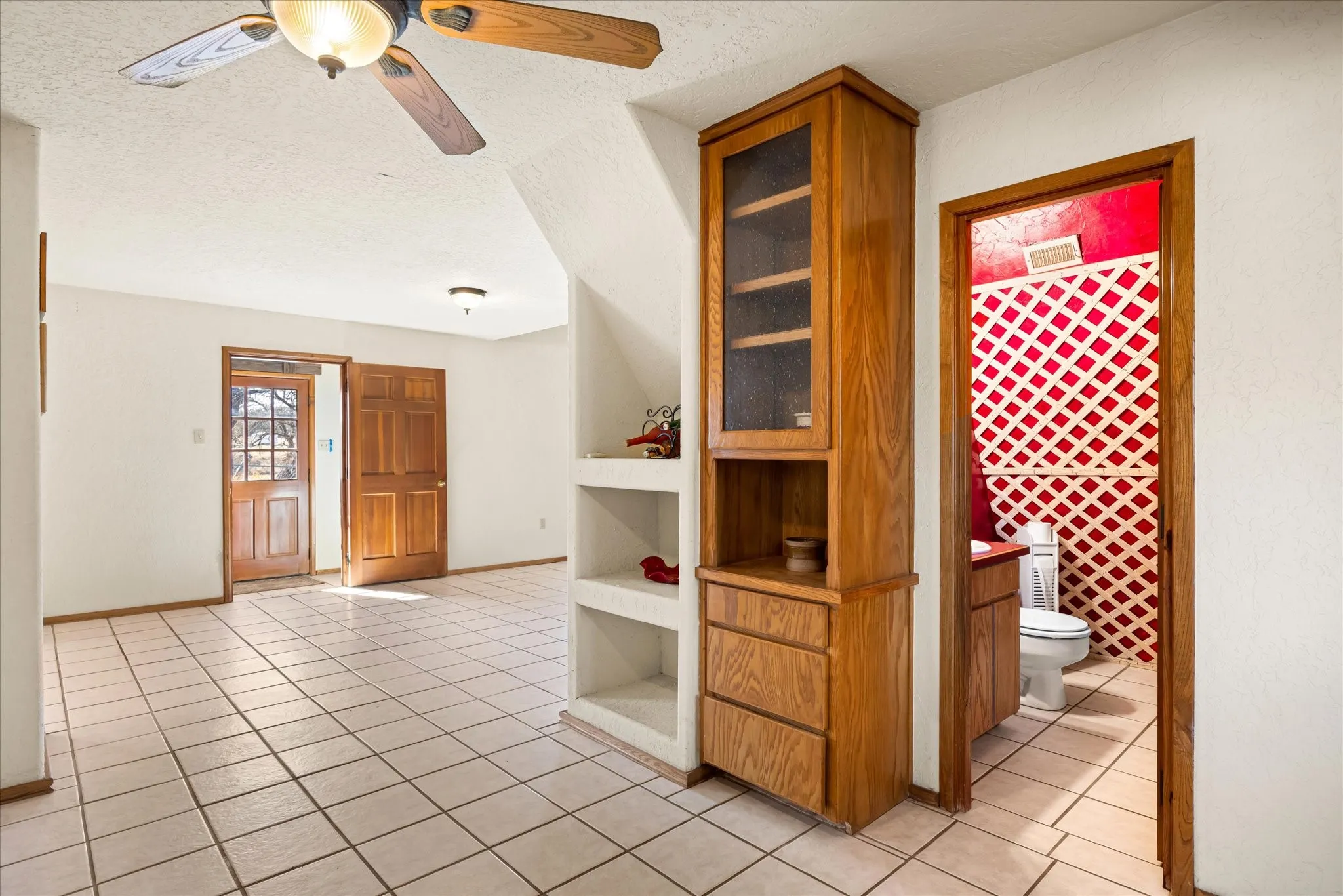 Single Family Residence For Sale in Parker County , 1601 Stafford Road, Weatherford, Texas 76088, 2 Bedroom, 3 Bathroom, Garage spaces, 2,374 Sqft, built in 1981, mls#21156451, Real Estate Agent in Weatherford, Homes For Sale in Parker county, Homes For Sale in Weatherford, Realtor in Weatherford Texas, Real Estate Brokerage Independent Realty Texas, Luminita Cordes Realtor