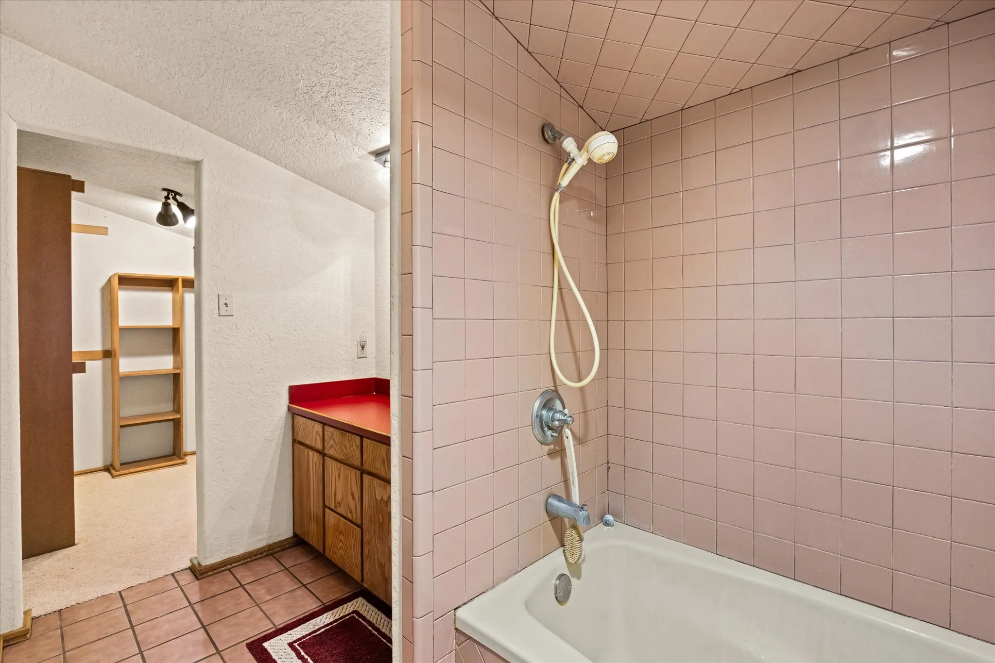 Single Family Residence For Sale in Parker County , 1601 Stafford Road, Weatherford, Texas 76088, 2 Bedroom, 3 Bathroom, Garage spaces, 2,374 Sqft, built in 1981, mls#21156451, Real Estate Agent in Weatherford, Homes For Sale in Parker county, Homes For Sale in Weatherford, Realtor in Weatherford Texas, Real Estate Brokerage Independent Realty Texas, Luminita Cordes Realtor