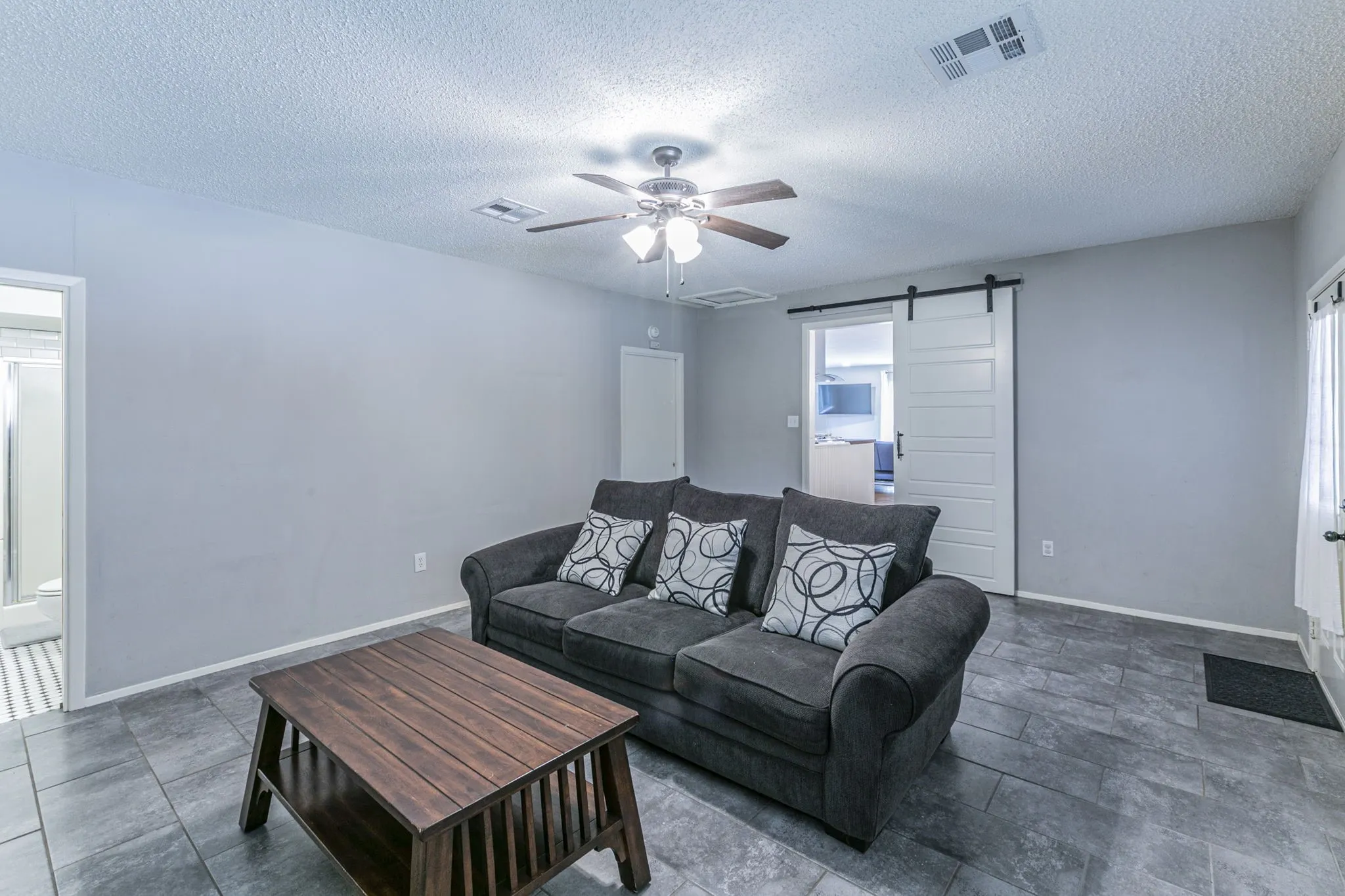 Single Family Residence For Sale in Mc Lennan County , 5729 Westlawn Drive, Waco, Texas 76710, 3 Bedroom, 3 Bathroom, Garage spaces, 2,180 Sqft, built in 1961, Price $375,000, mls#21171328, Real Estate Agent in Waco, Homes For Sale in Mc Lennan county, Homes For Sale in Waco, Realtor in Waco Texas, Real Estate Brokerage Independent Realty Texas, Luminita Cordes Realtor